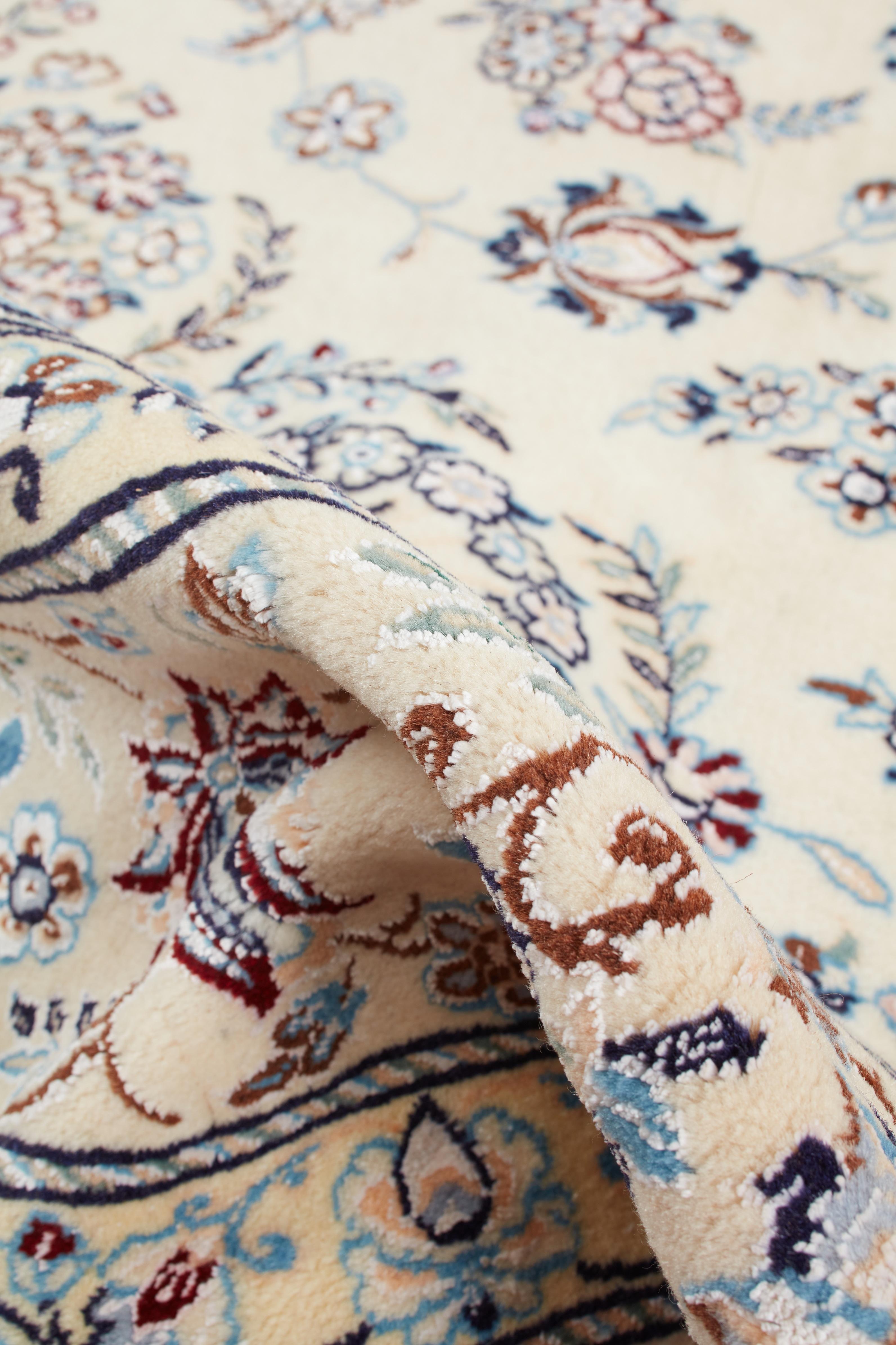 Authentique tapis persan Nain en laine nouée à la main rouge 6' 7