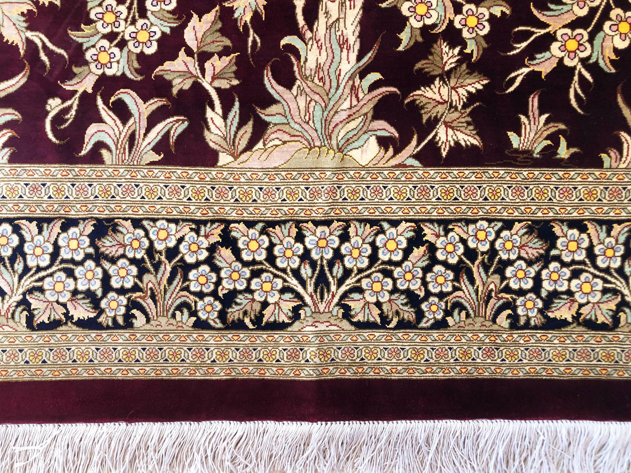 XXIe siècle et contemporain Authentique tapis persan de Qom en soie bordeaux nouée à la main Tree of Life en vente