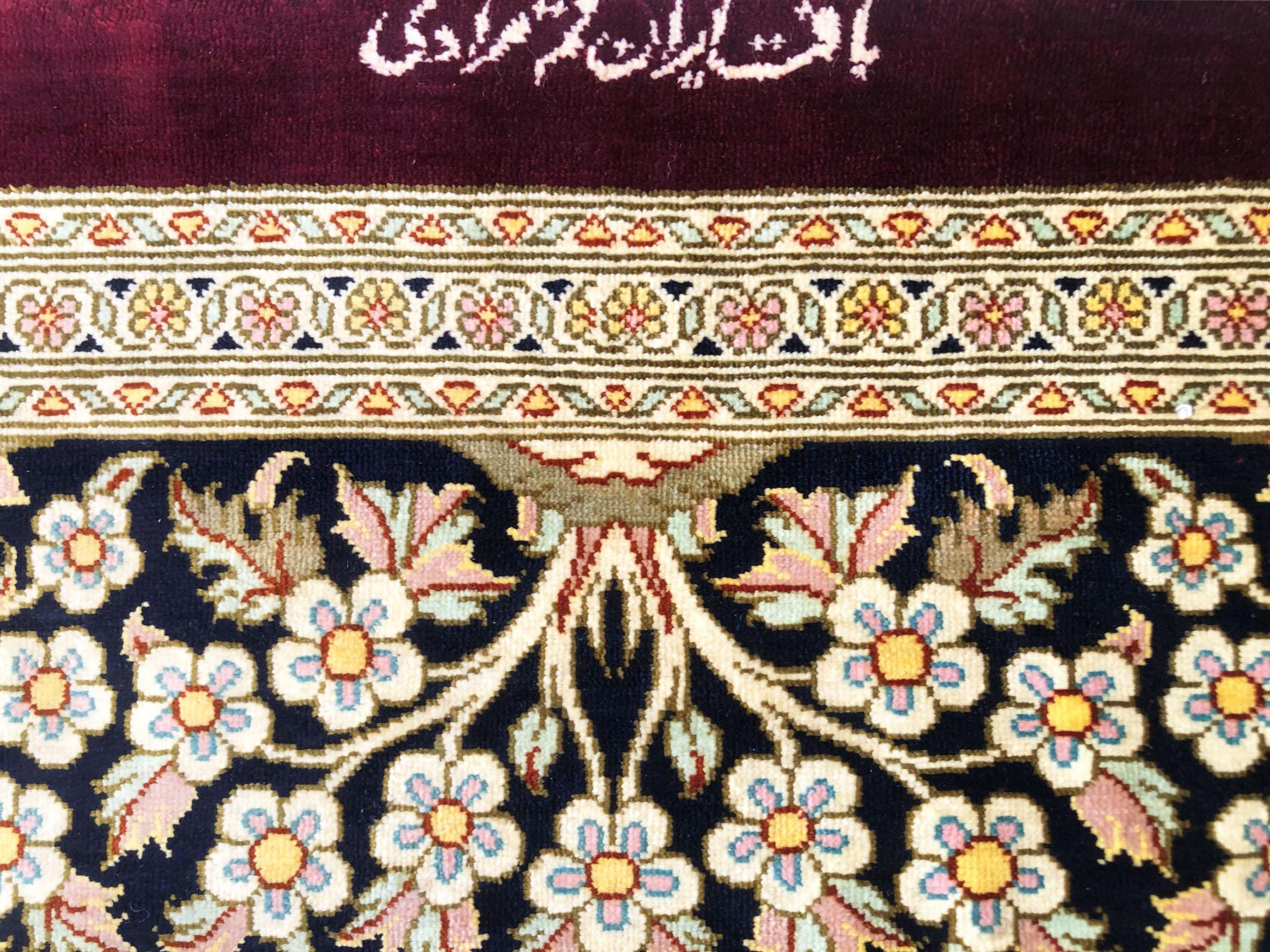 Handgeknüpfter, authentischer, persischer Qum-Teppich in Burgunderrot aus Seide, Baum des Lebens im Angebot 3