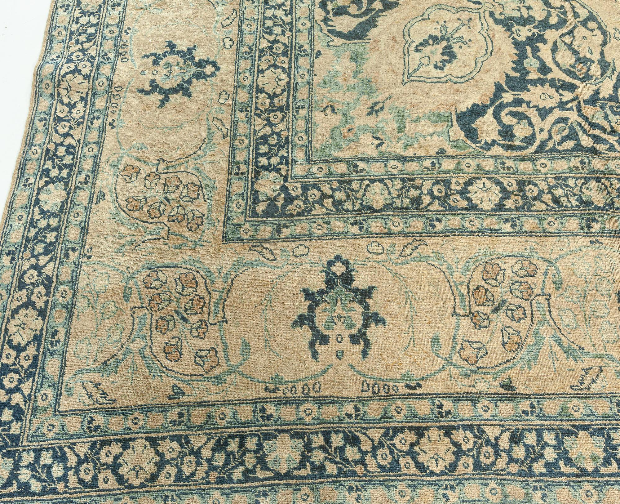 Authentic Persian Tabriz Handmade Wool Rug In Good Condition For Sale In New York, NY