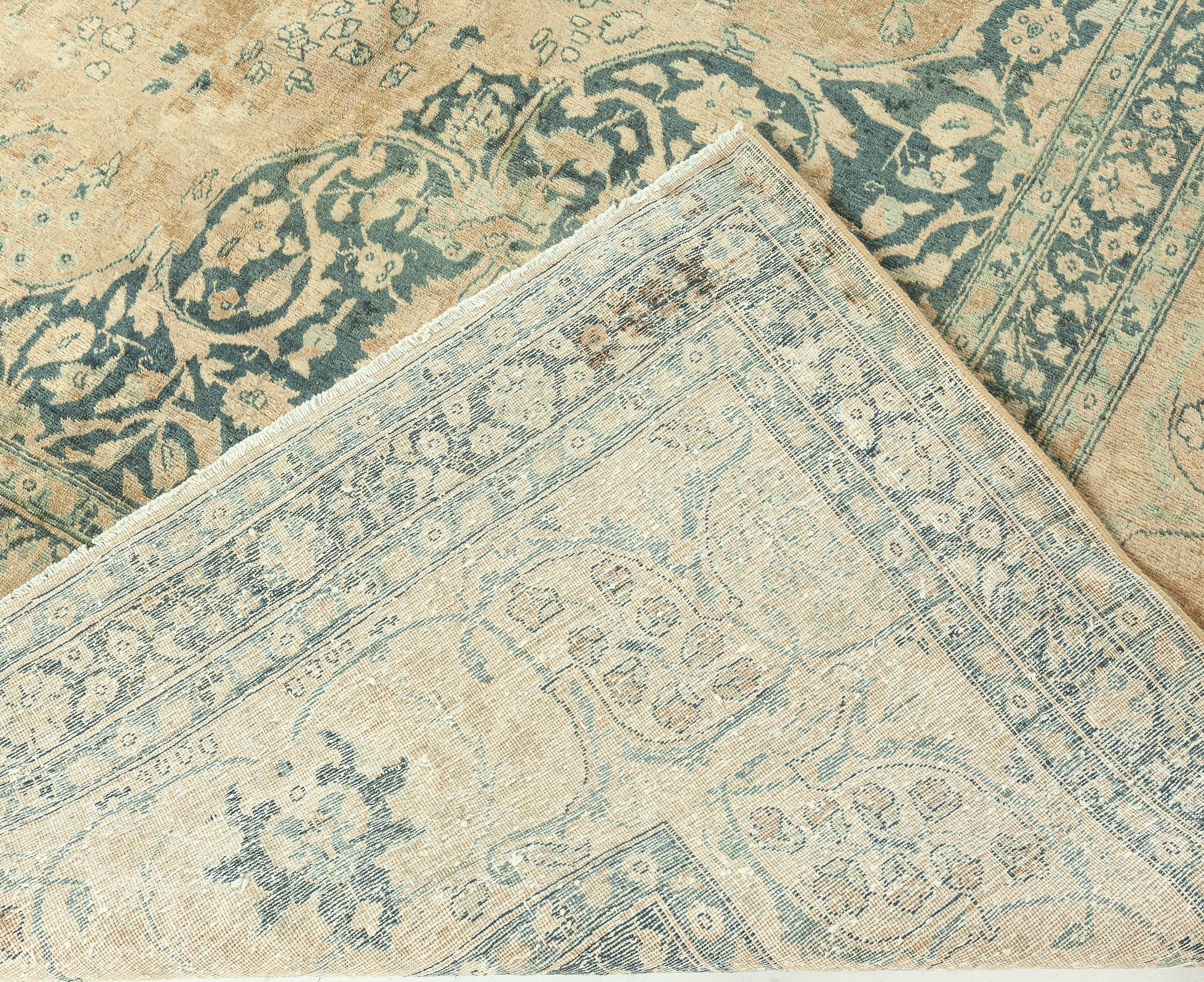 Laine Authentique tapis persan Tabriz en laine fait à la main en vente