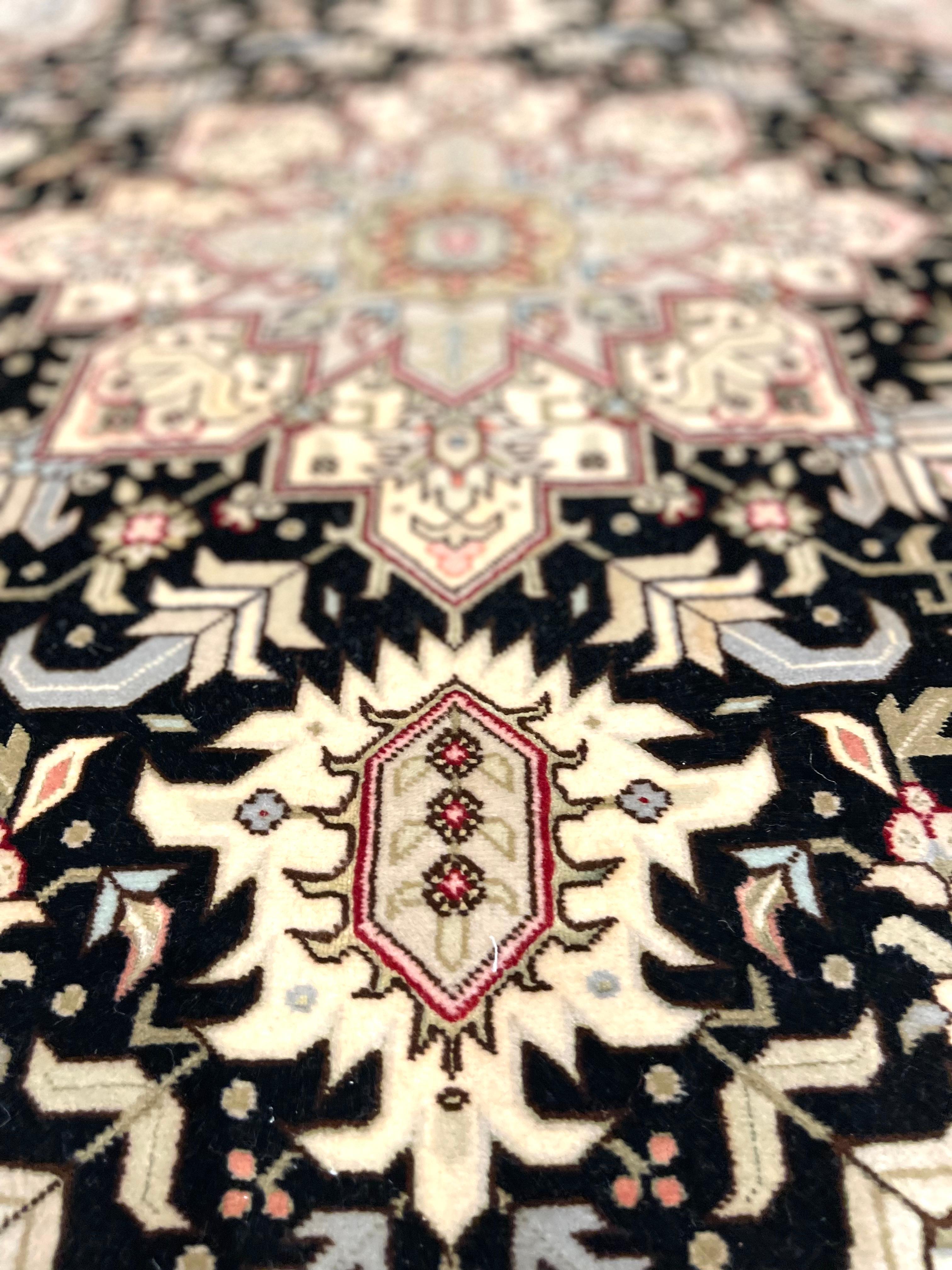 Authentischer persischer Tabriz Heriz Geometrischer Teppich im Angebot 1