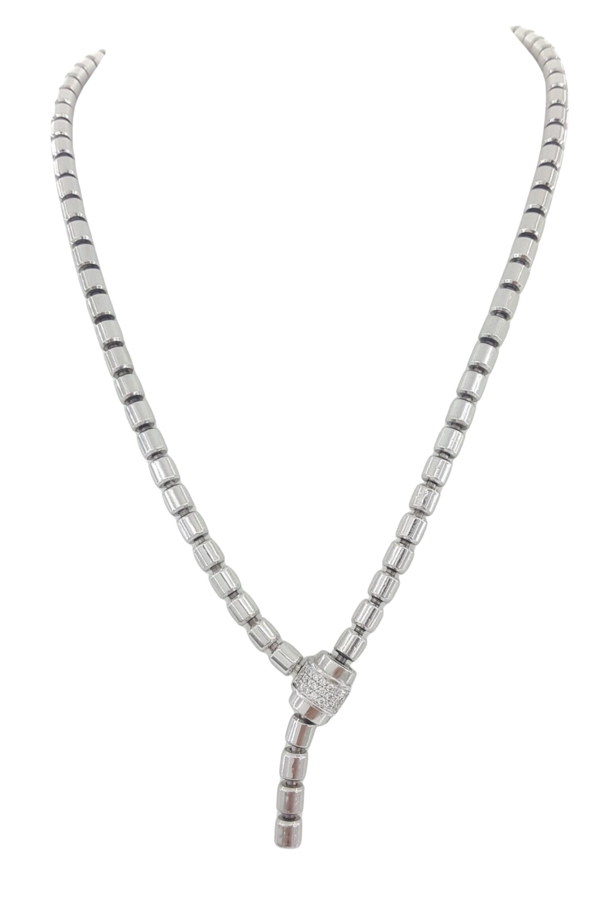 Contemporaneo Autentico Piaget Flat Possession Collana a Y con diamanti in oro bianco 18 carati in vendita