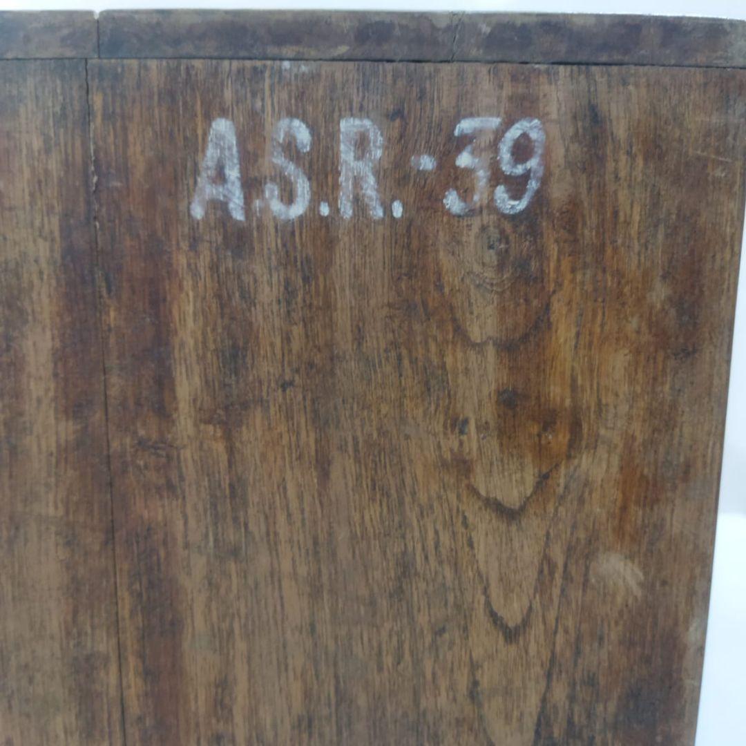 Indiano Autentico portadocumenti a 6 fori di Pierre Jeanneret, PJ-R-27-A, Chandigarh, anni '50 in vendita