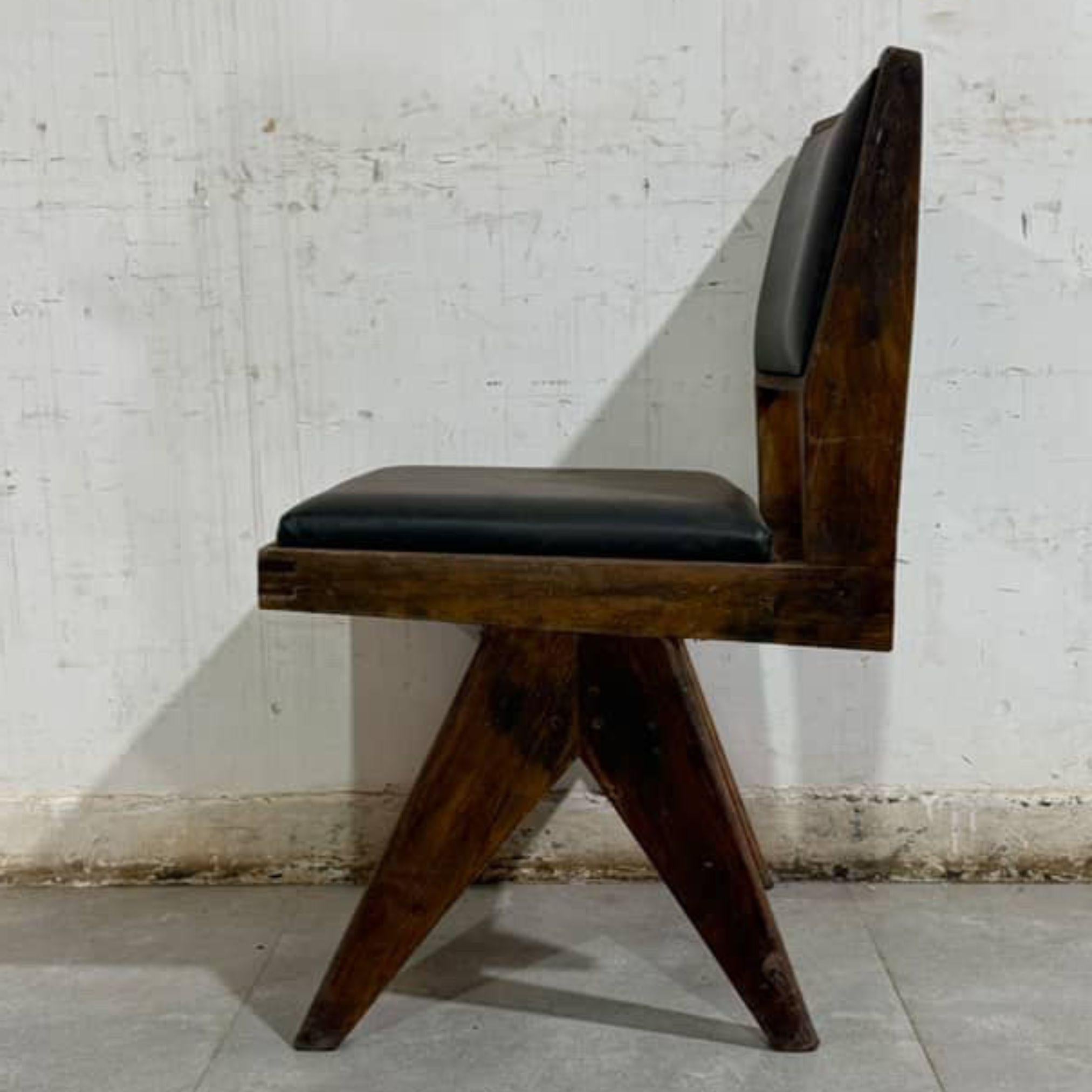 Authentic Pierre Jeanneret Dining Chair PJ-SI-25-E, Set Available, 1950s In Good Condition For Sale In Amsterdam, NL