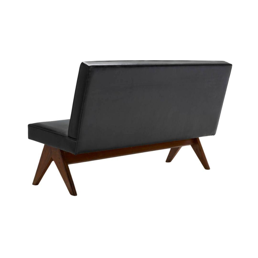 Authentique Pierre Jeanneret  Ensemble de salon de cheminée, Inde, 1955-56 4