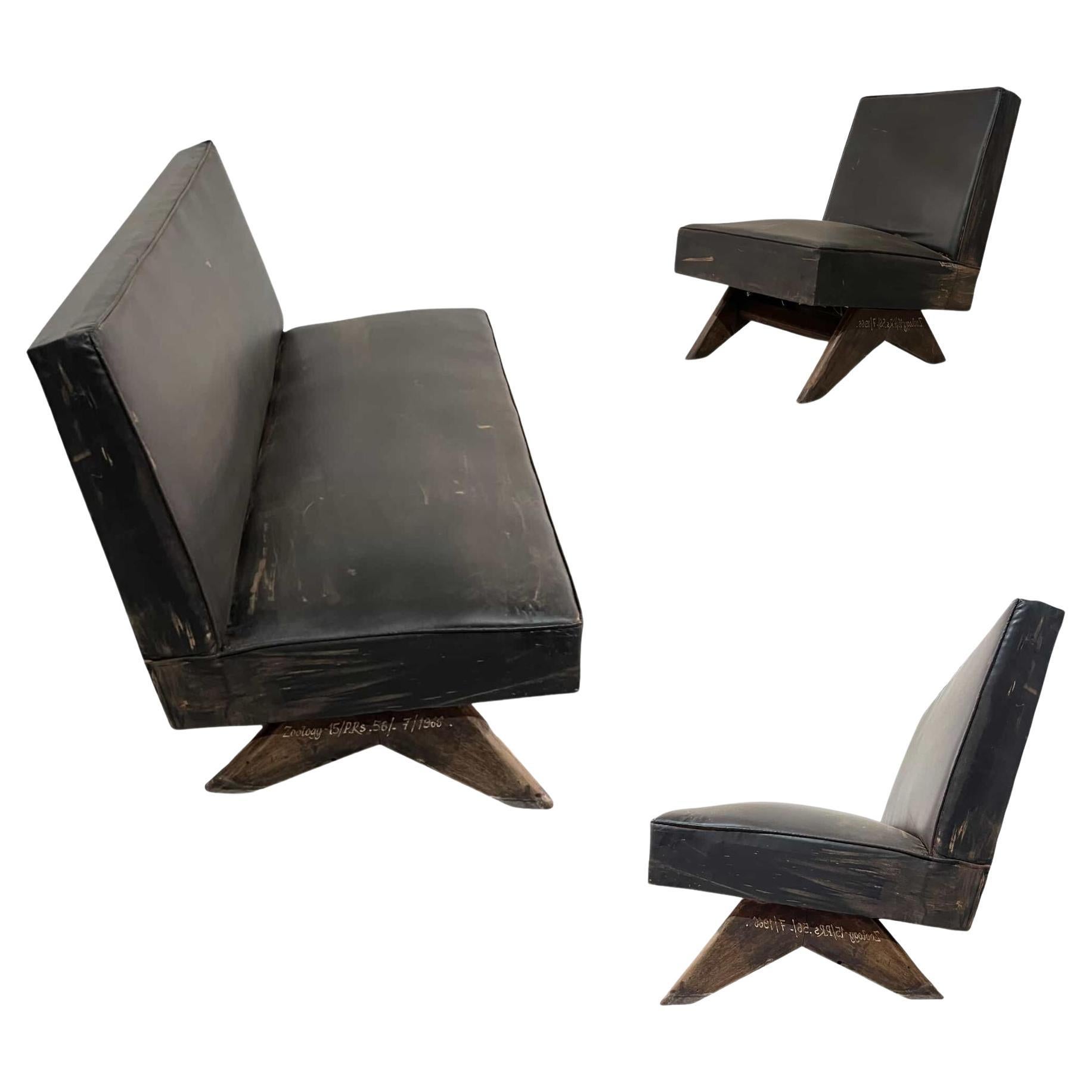 Authentischer Pierre Jeanneret  Kamingesprächsgarnitur, Indien, 1955-56 im Angebot