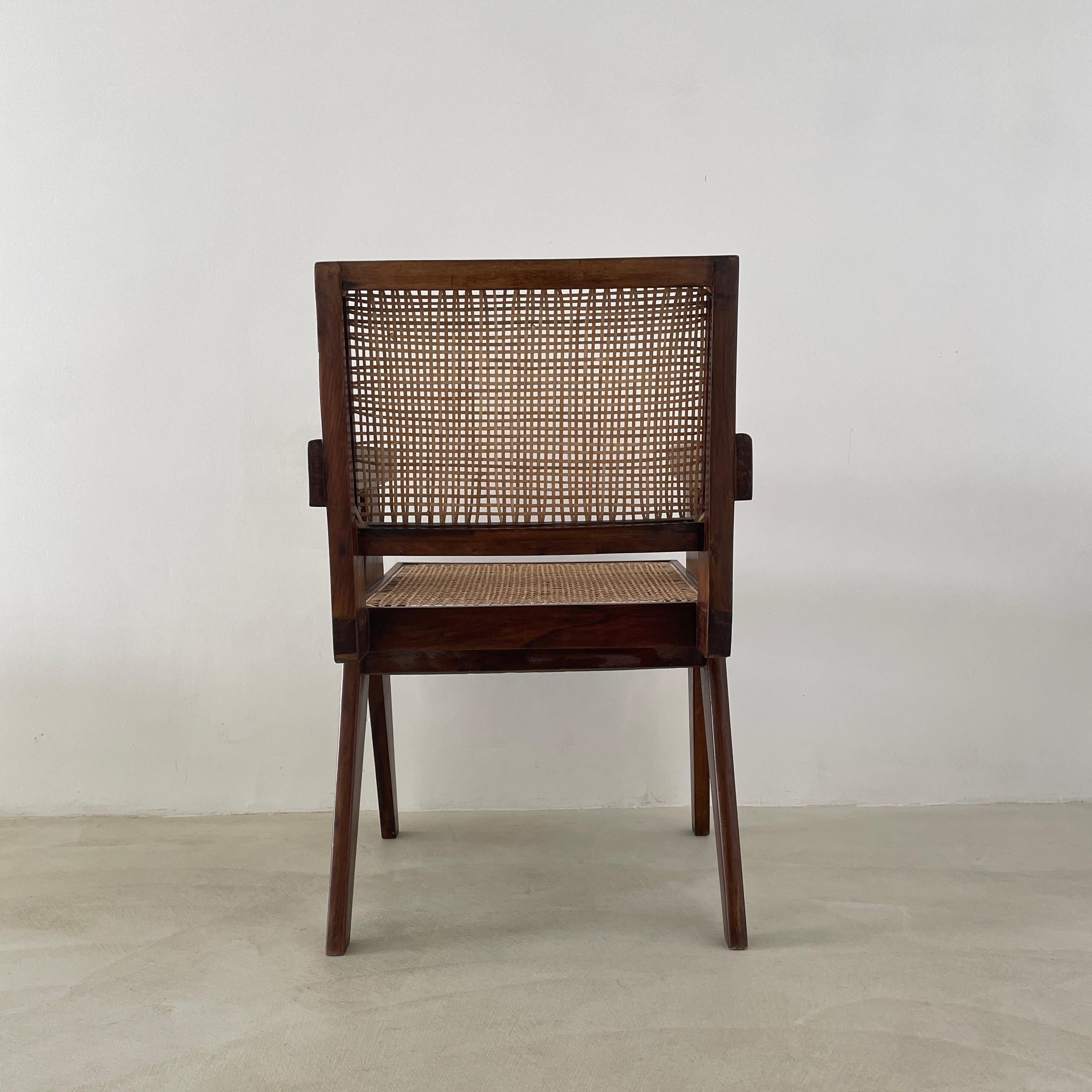 Authentischer Pierre Jeanneret PJ-SI-28-D Bürosessel, hergestellt in Chandigarh (Handgefertigt) im Angebot
