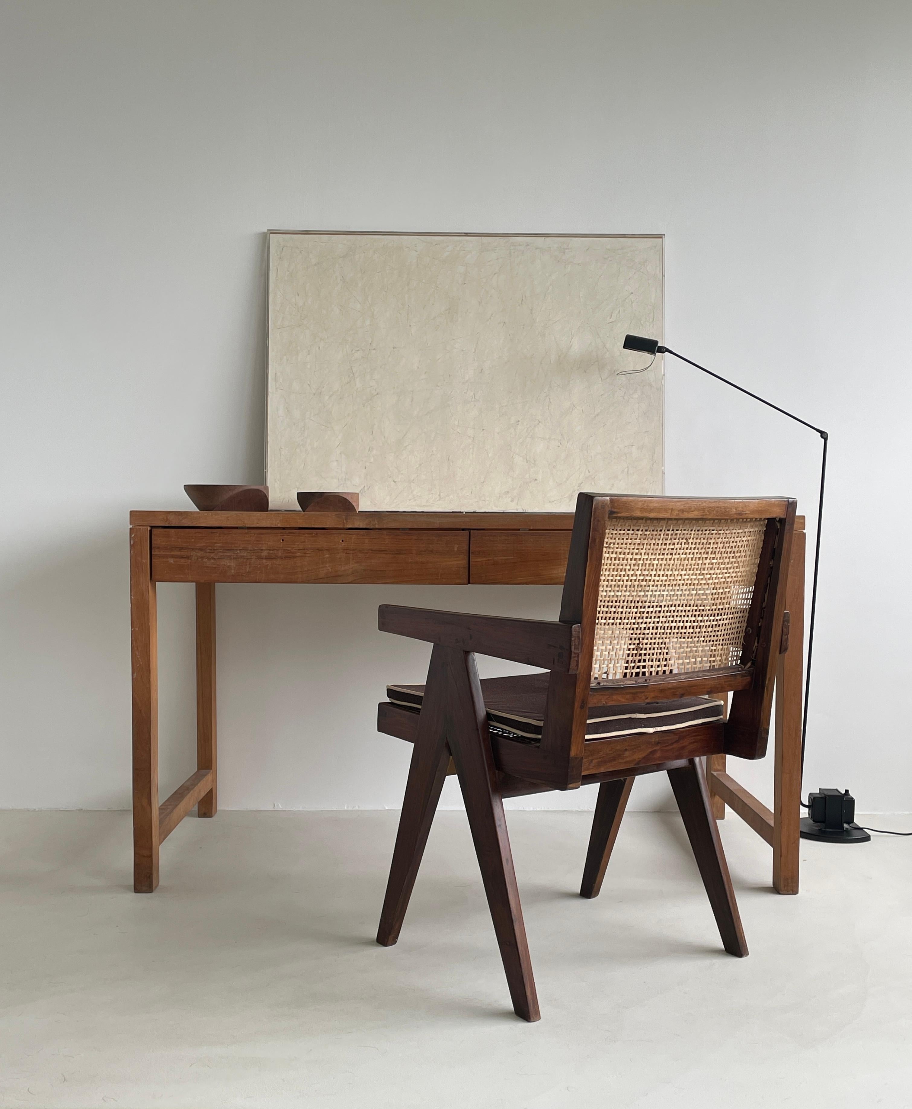 Authentischer Pierre Jeanneret PJ-SI-28-D Bürosessel, hergestellt in Chandigarh im Angebot 1