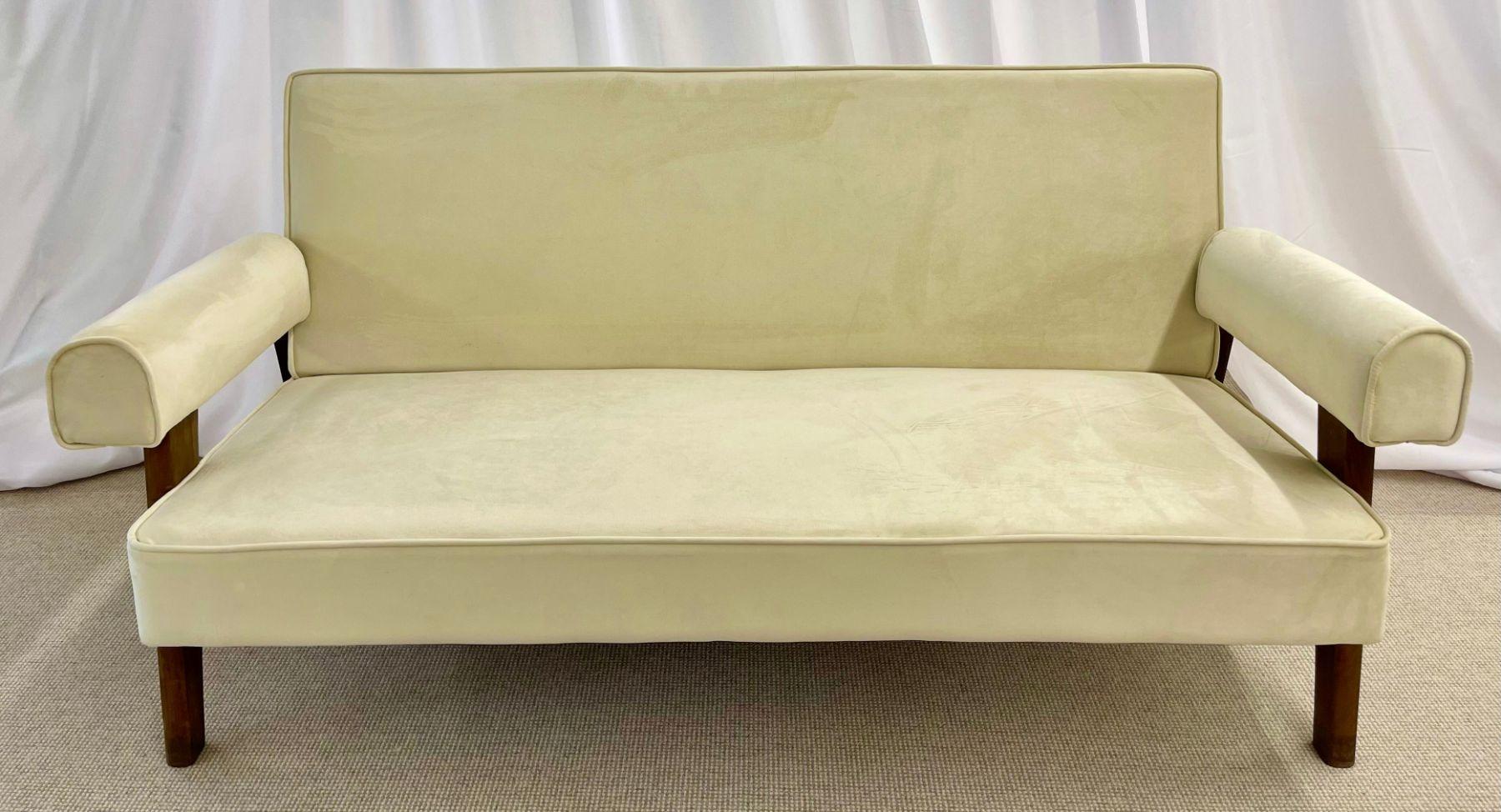Pierre Jeanneret, Französisches Mid-Century-Modern-Sofa, Bridge, Chandigarh, 1960er Jahre (Moderne der Mitte des Jahrhunderts) im Angebot