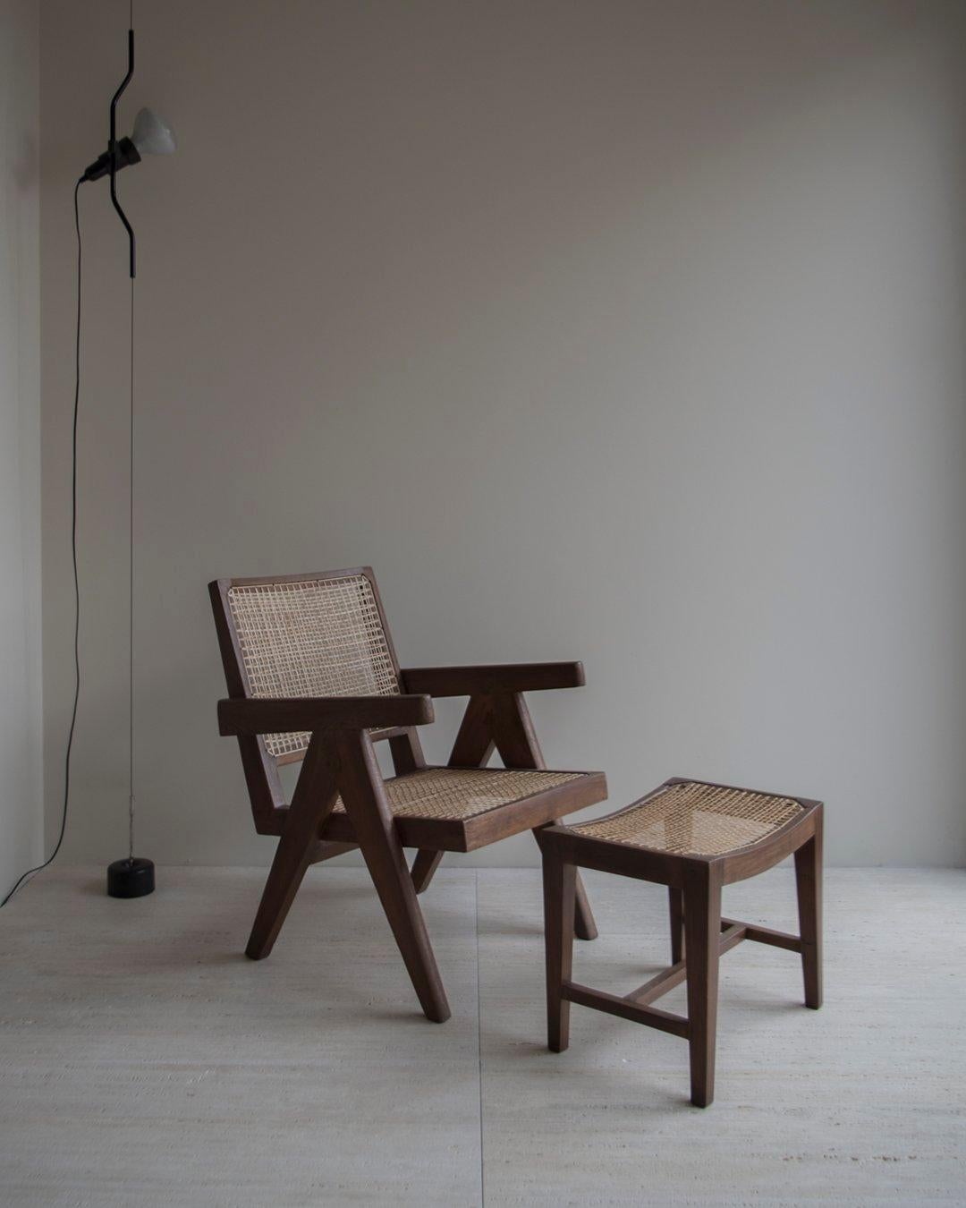 Pierre Jeanneret - Authentic PJ-SI-24-A Footstool - Teak - Origin Chandigarh  For Sale 1