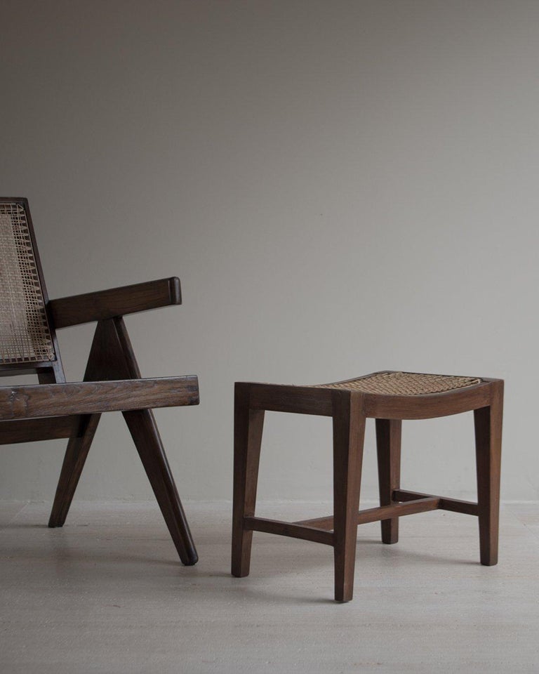 Pierre Jeanneret - Authentic PJ-SI-24-A Footstool - Teak - Origin Chandigarh  In Good Condition For Sale In Hasselt, VLI