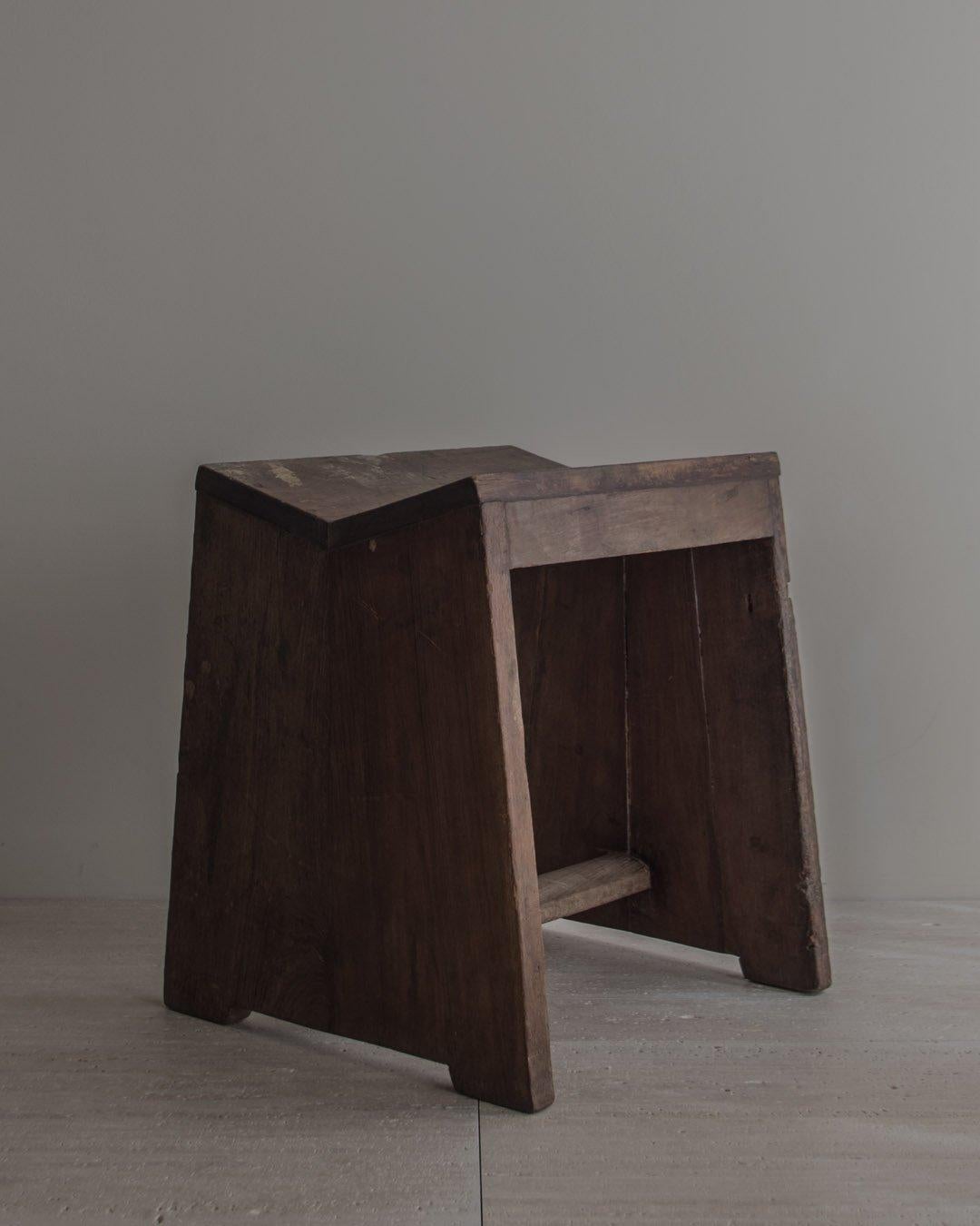 Pierre Jeanneret - Authentic PJ-SI-68-A Sewing Stool for Chandigarh In Good Condition In Hasselt, VLI