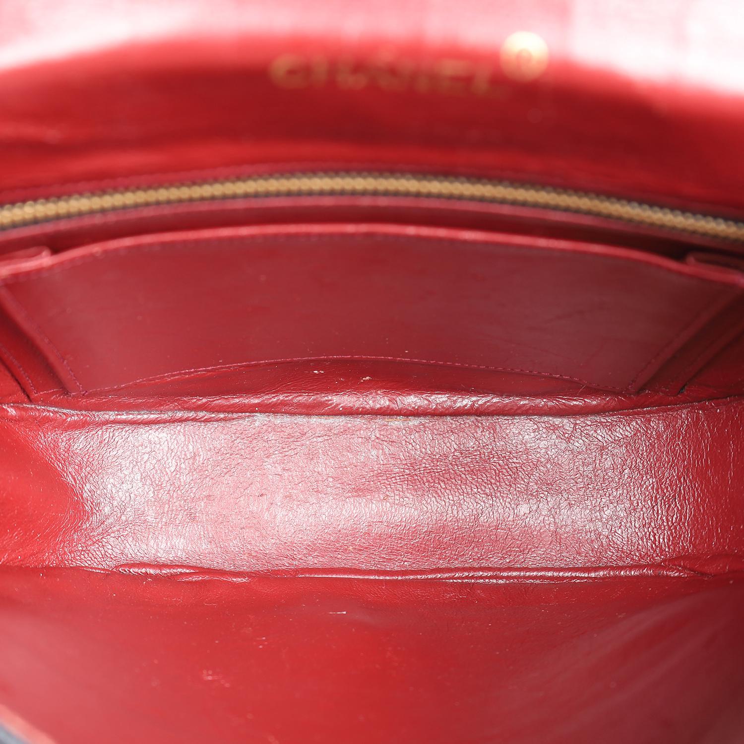 Chanel Black Classic Flap Quilted Leather Turn Lock Shoulder Bag en vente 6