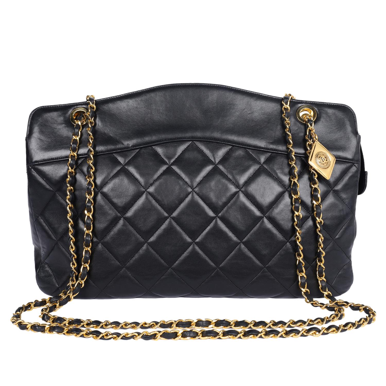 Chanel Black Quilted Lambskin Leather Crossbody Bag 1989 In Good Condition For Sale In Salt Lake Cty, UT