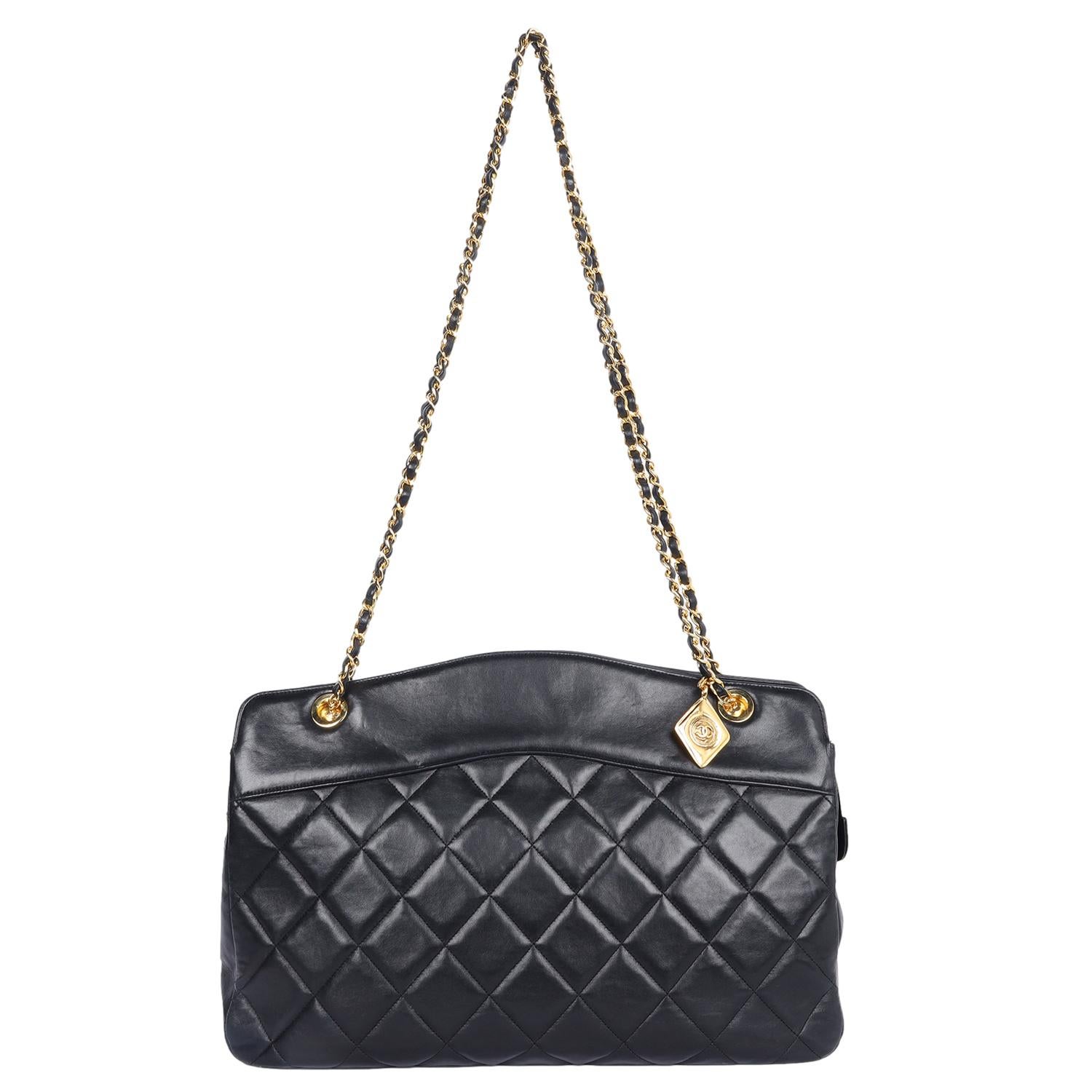 Chanel Black Quilted Lambskin Leather Crossbody Bag 1989 For Sale 1