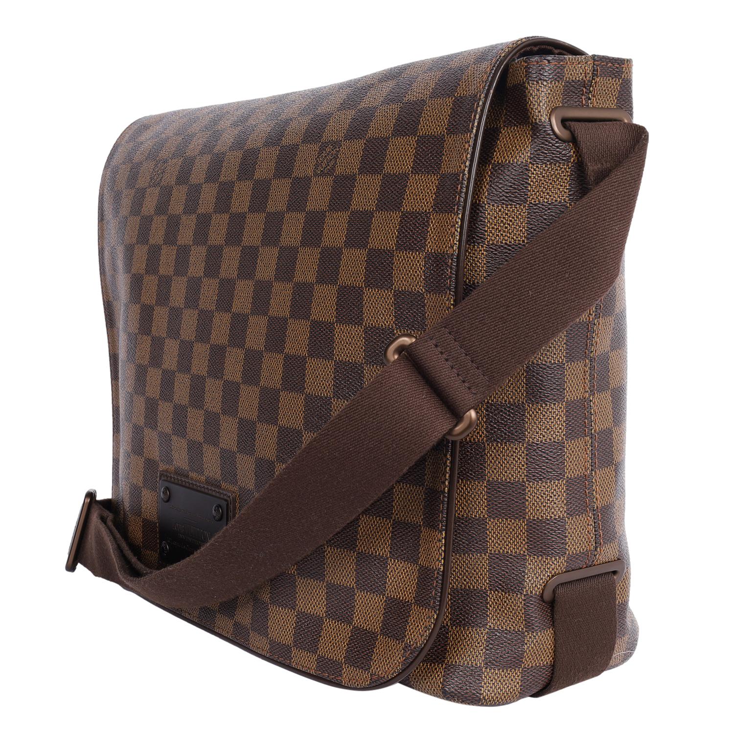 Louis Vuitton Brown Checkered Damier Ebene Brooklyn GM Messenger Bag For Sale 1