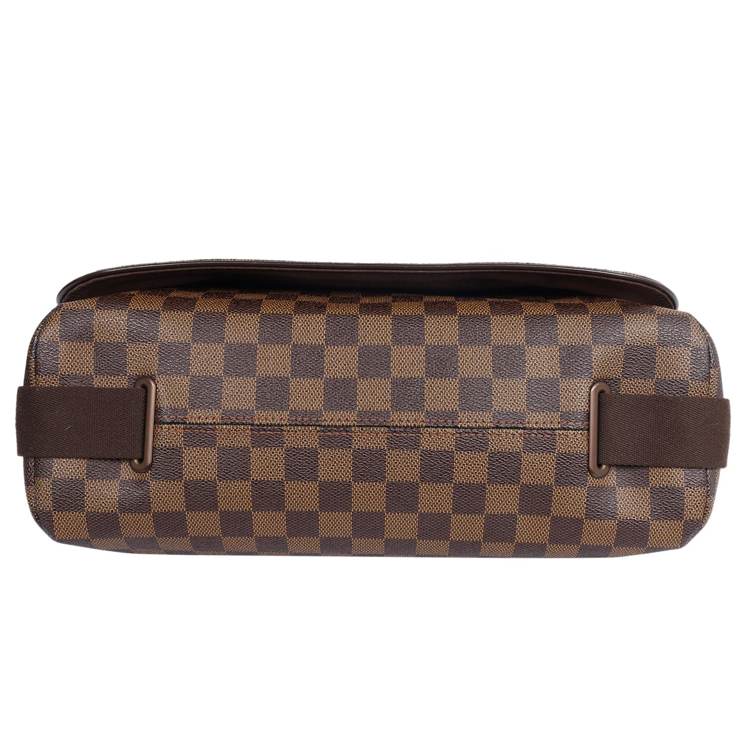 Louis Vuitton Brown Checkered Damier Ebene Brooklyn GM Messenger Bag For Sale 4