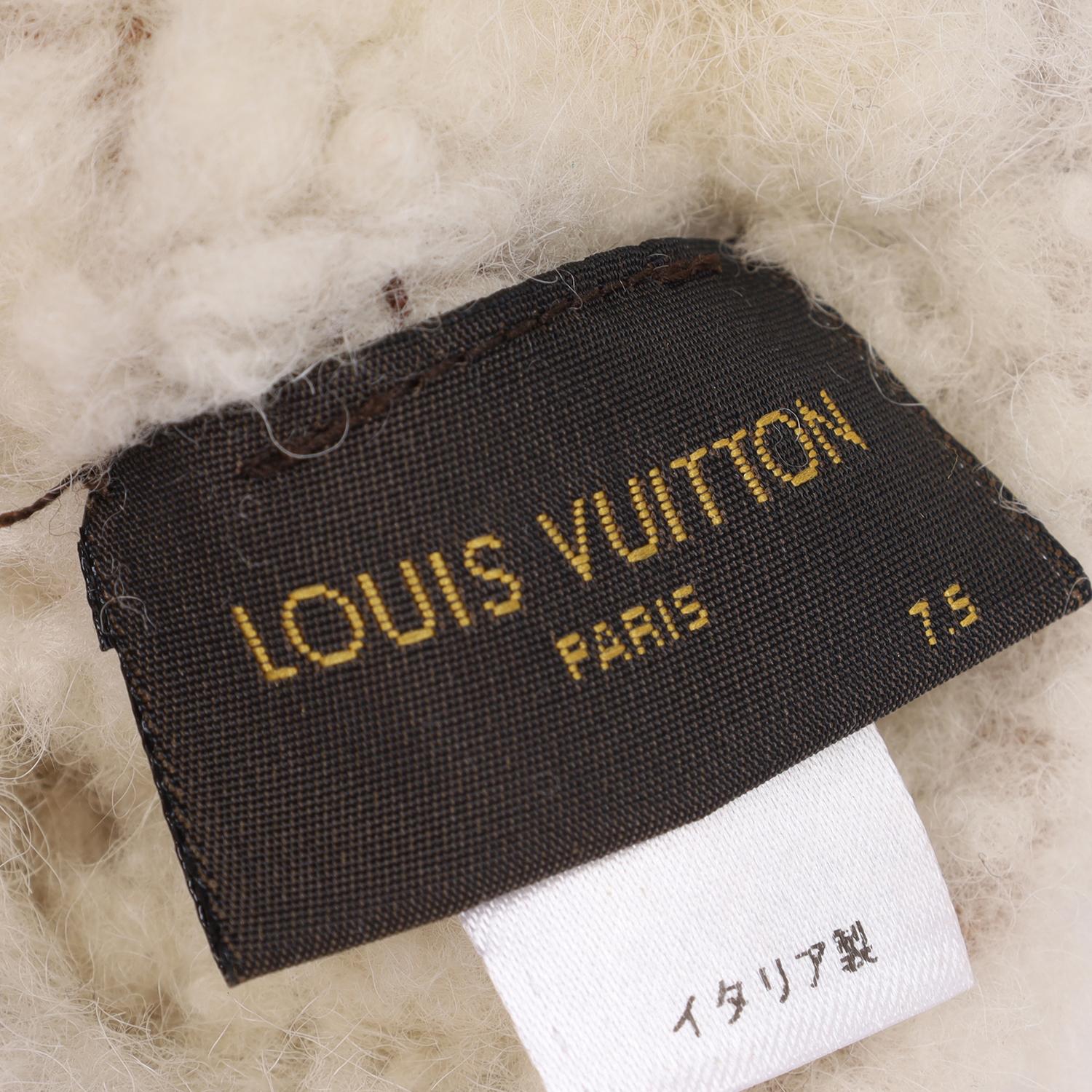 Louis Vuitton Monogram Brown Shearling Mouton Gloves 7.5 For Sale 4