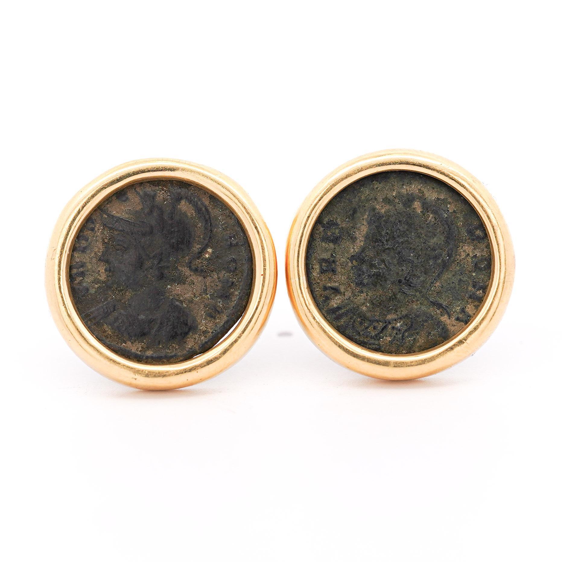 Autentici orecchini con castone in oro 14K con chiusura a leva in vendita 1