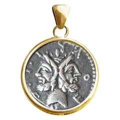 Auténtica Moneda Romana de Plata de 18 Kt Colgante de Oro que representa al Dios Jano de Dos Caras