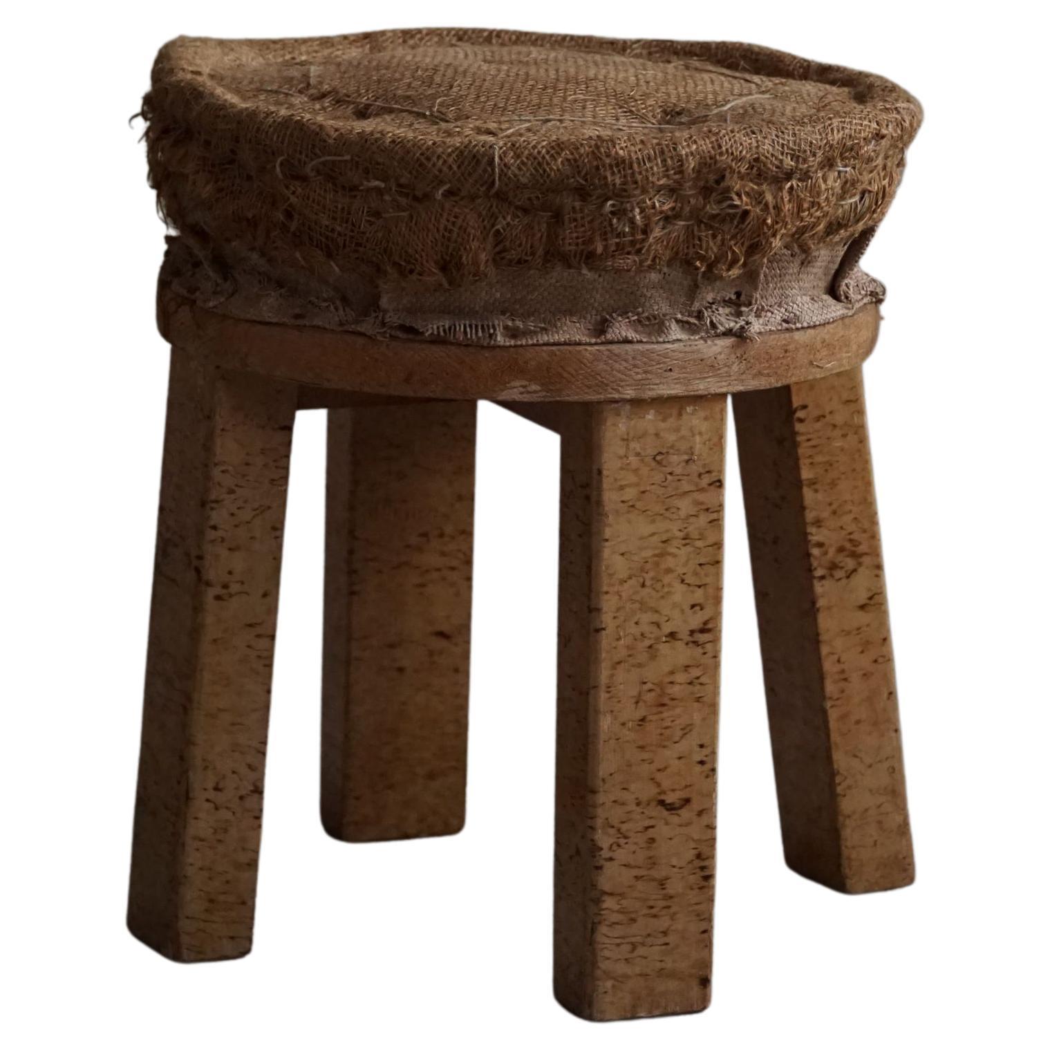 Authentique tabouret rond Wabi Sabi en bois de ronce et héssien, moderne danois, années 1930