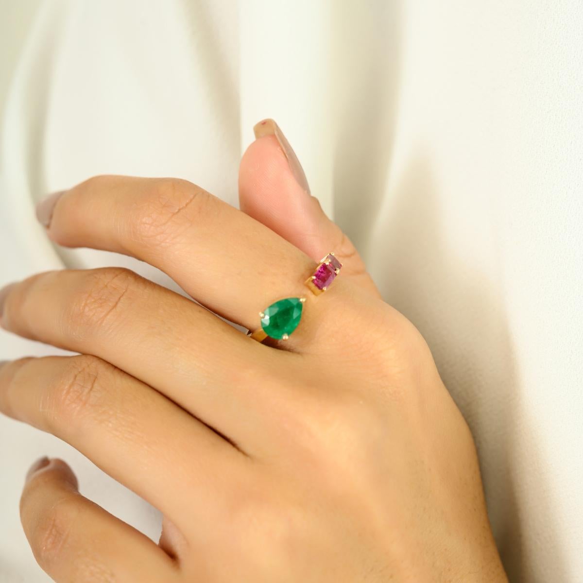 En vente :  Authentique bague Toi et Moi en or jaune 14k avec rubis et émeraude pour femme Craftée 3