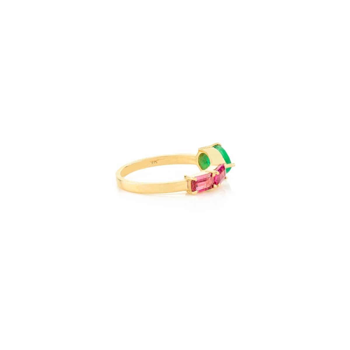 En vente :  Authentique bague Toi et Moi en or jaune 14k avec rubis et émeraude pour femme Craftée 6