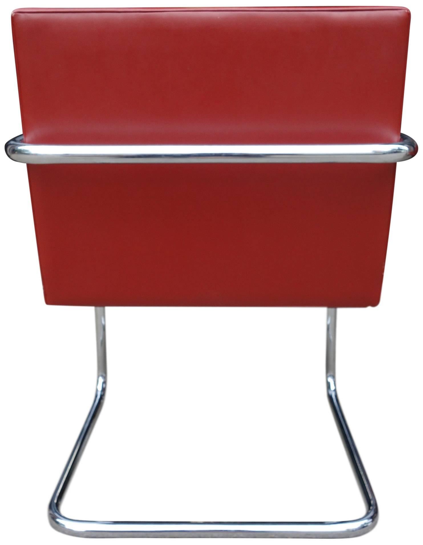 Authentique ensemble de quatre chaises Knoll Brno mi-siècle moderne par Mies van der Rohe en vente 1