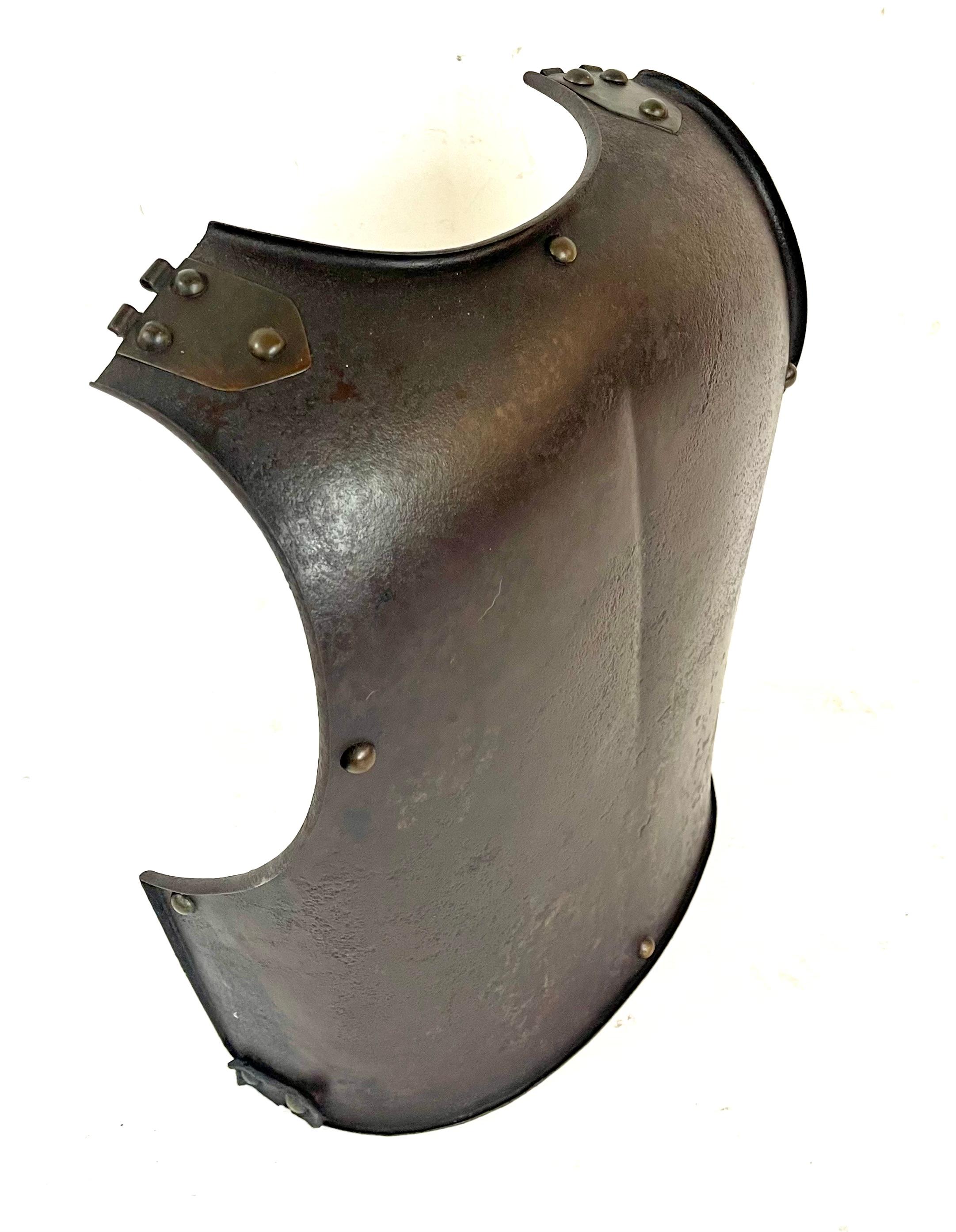 Authentic Signed Royal Armor - Backplate of the Cuirassiers under Charles X In Good Condition For Sale In LA FERTÉ-SOUS-JOUARRE, FR