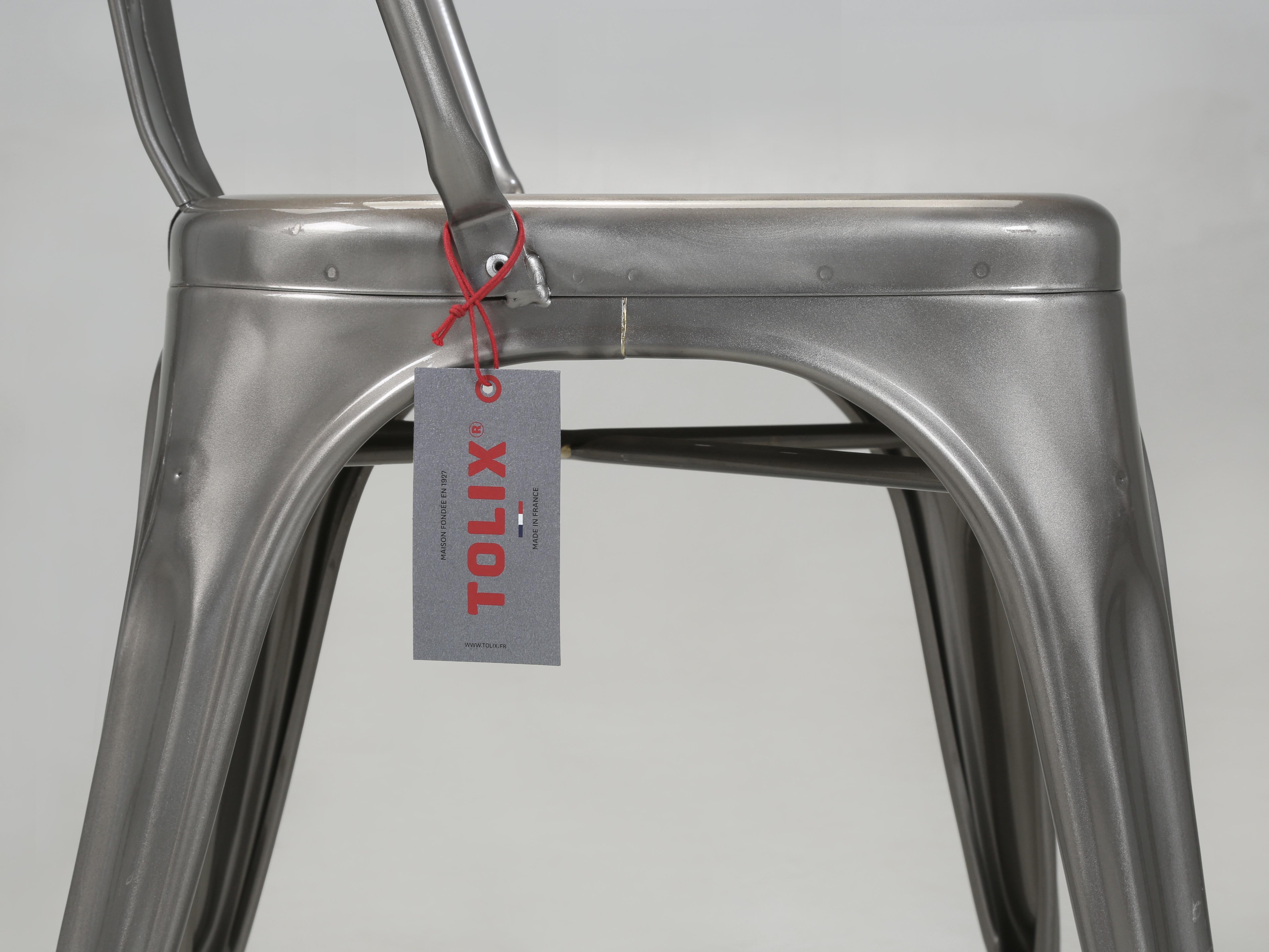 Authentic Steel French Tolix Set of (6) Classic Glossy Grey Powder-Coated Chairs For Sale 7