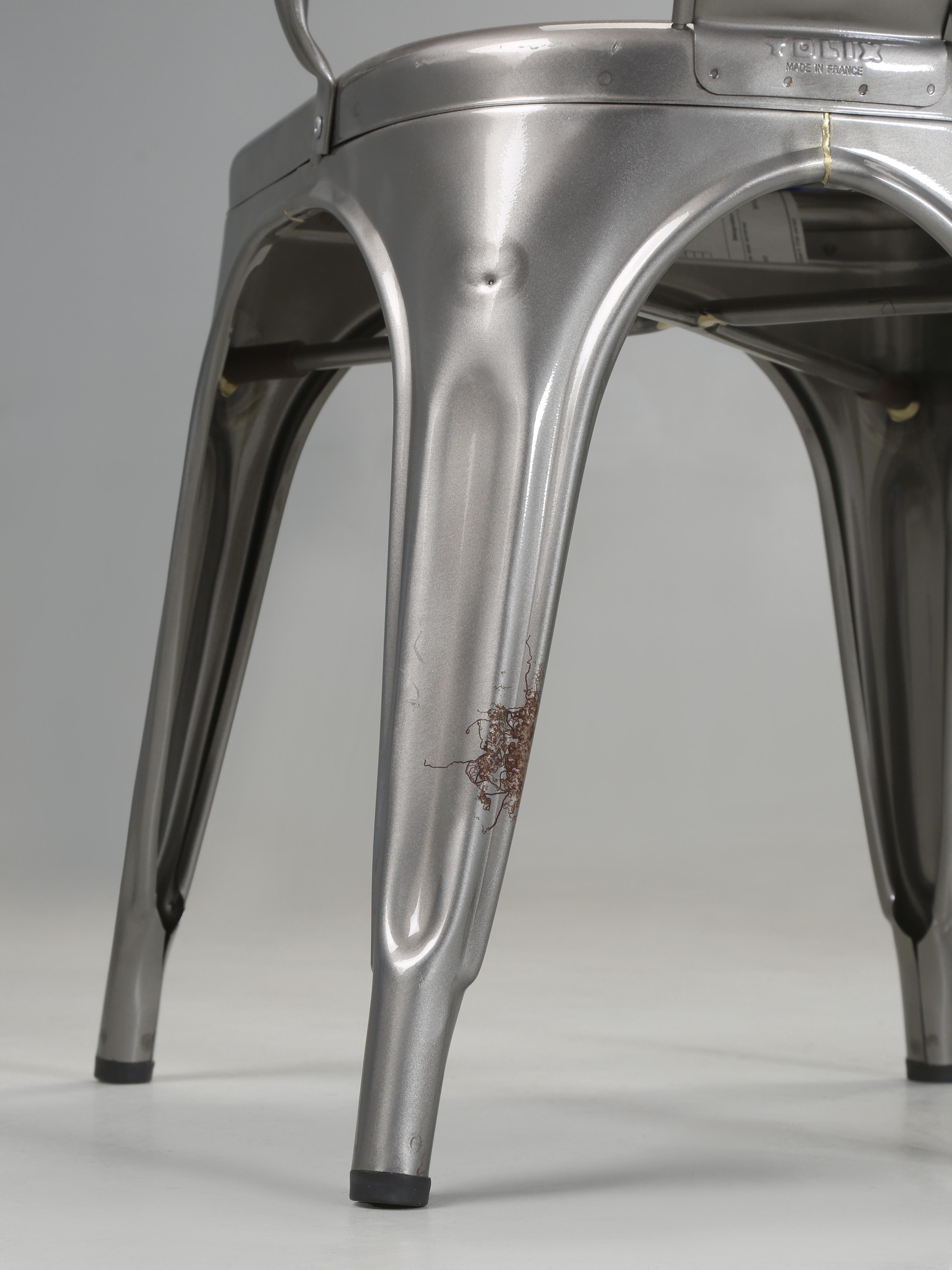 Authentic Steel French Tolix Set of (6) Classic Glossy Grey Powder-Coated Chairs For Sale 12