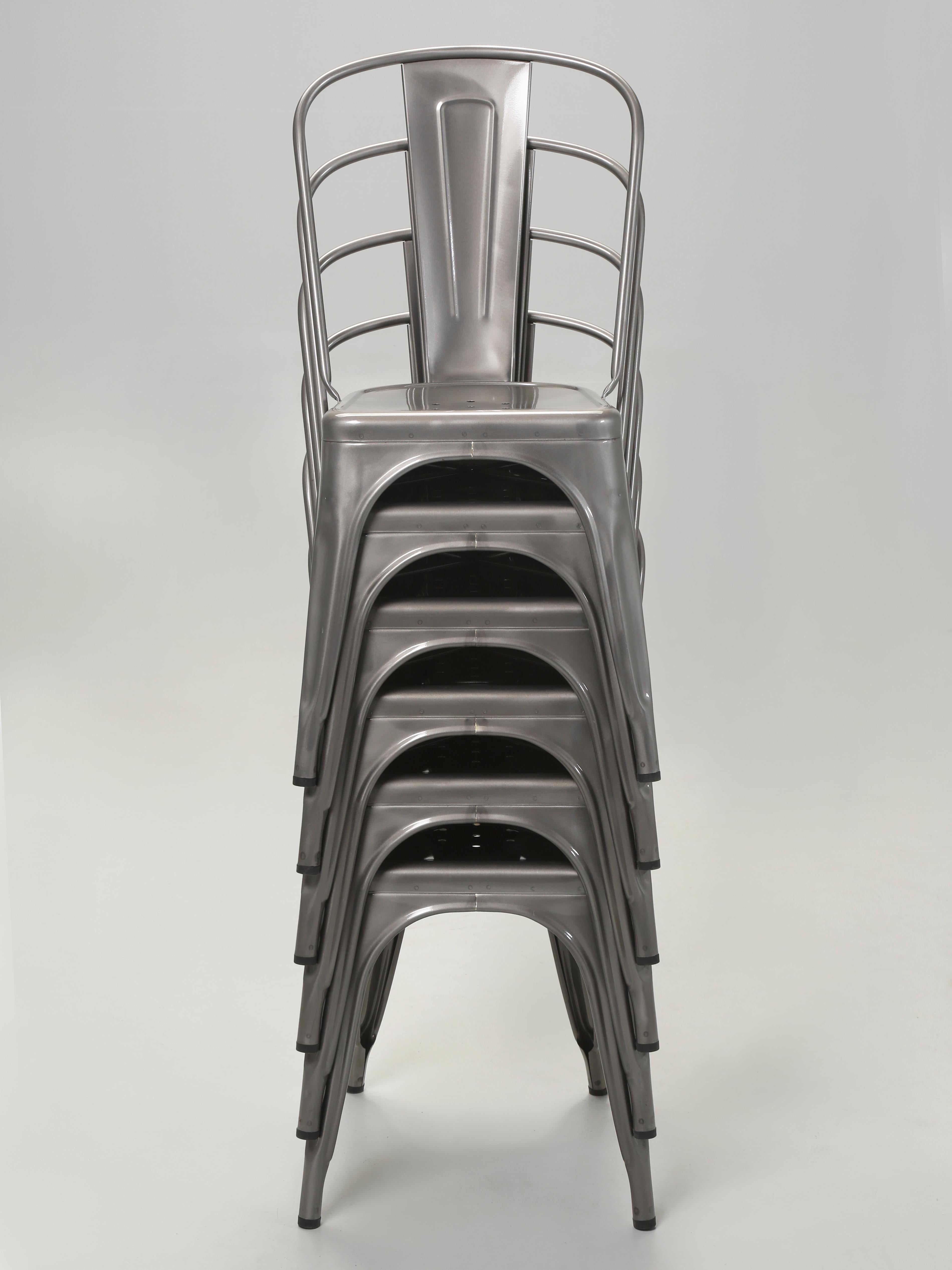 Industrial Authentic Steel French Tolix Set of (6) Classic Glossy Grey Powder-Coated Chairs For Sale