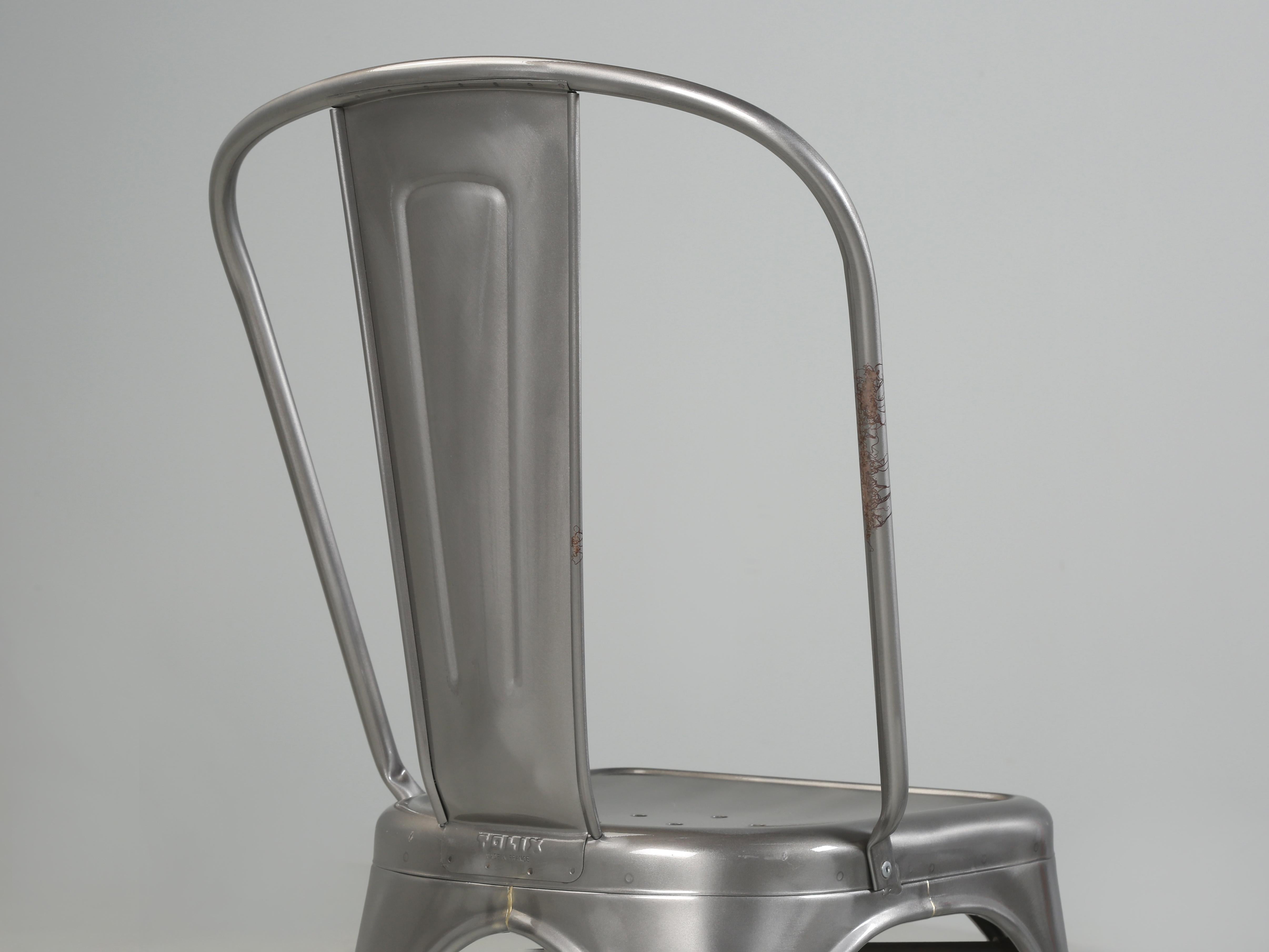 Authentic Steel French Tolix Set of (6) Classic Glossy Grey Powder-Coated Chairs For Sale 1