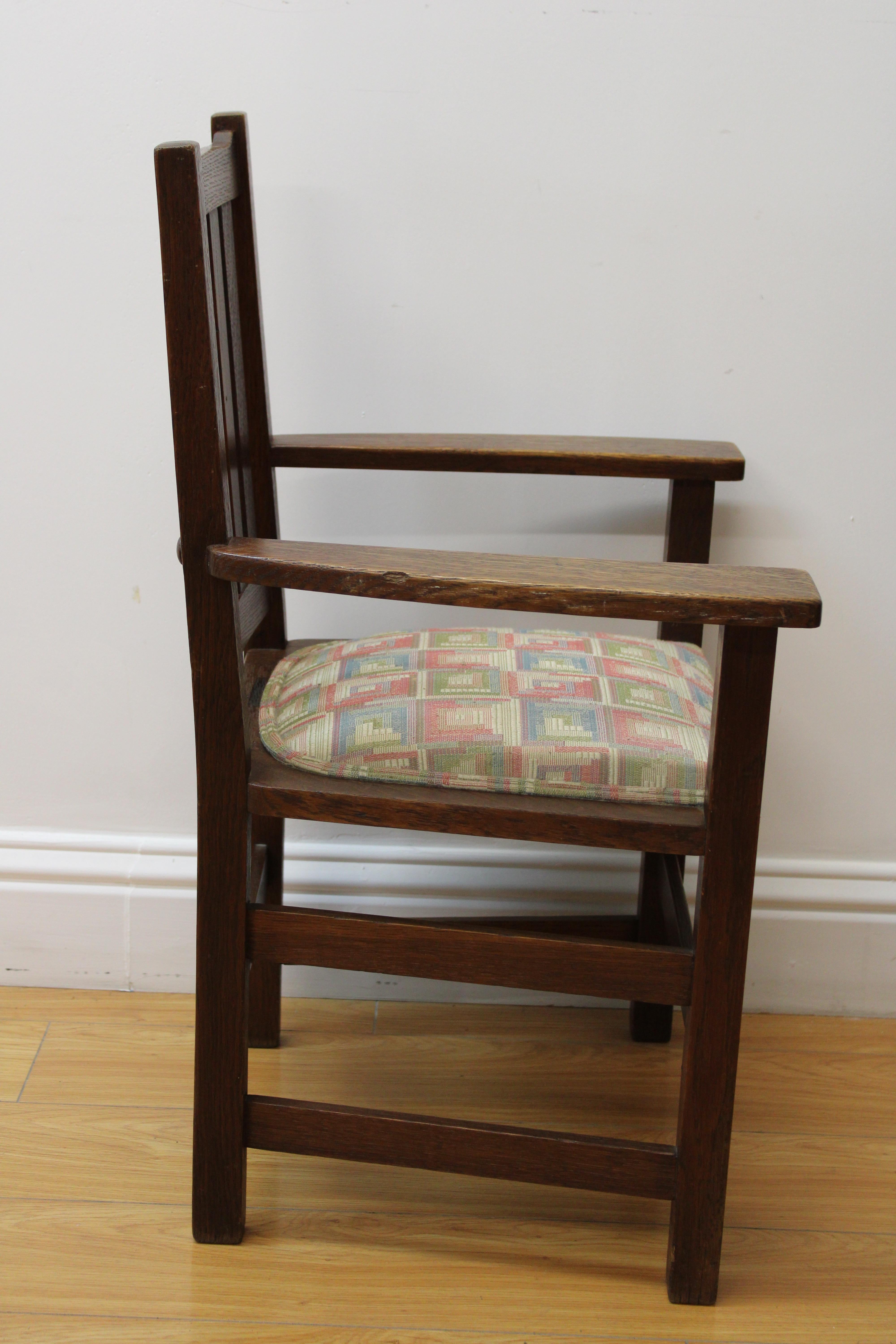 Authentic Stickley Brothers Quaint Child's Chair In Good Condition For Sale In San Francisco, CA