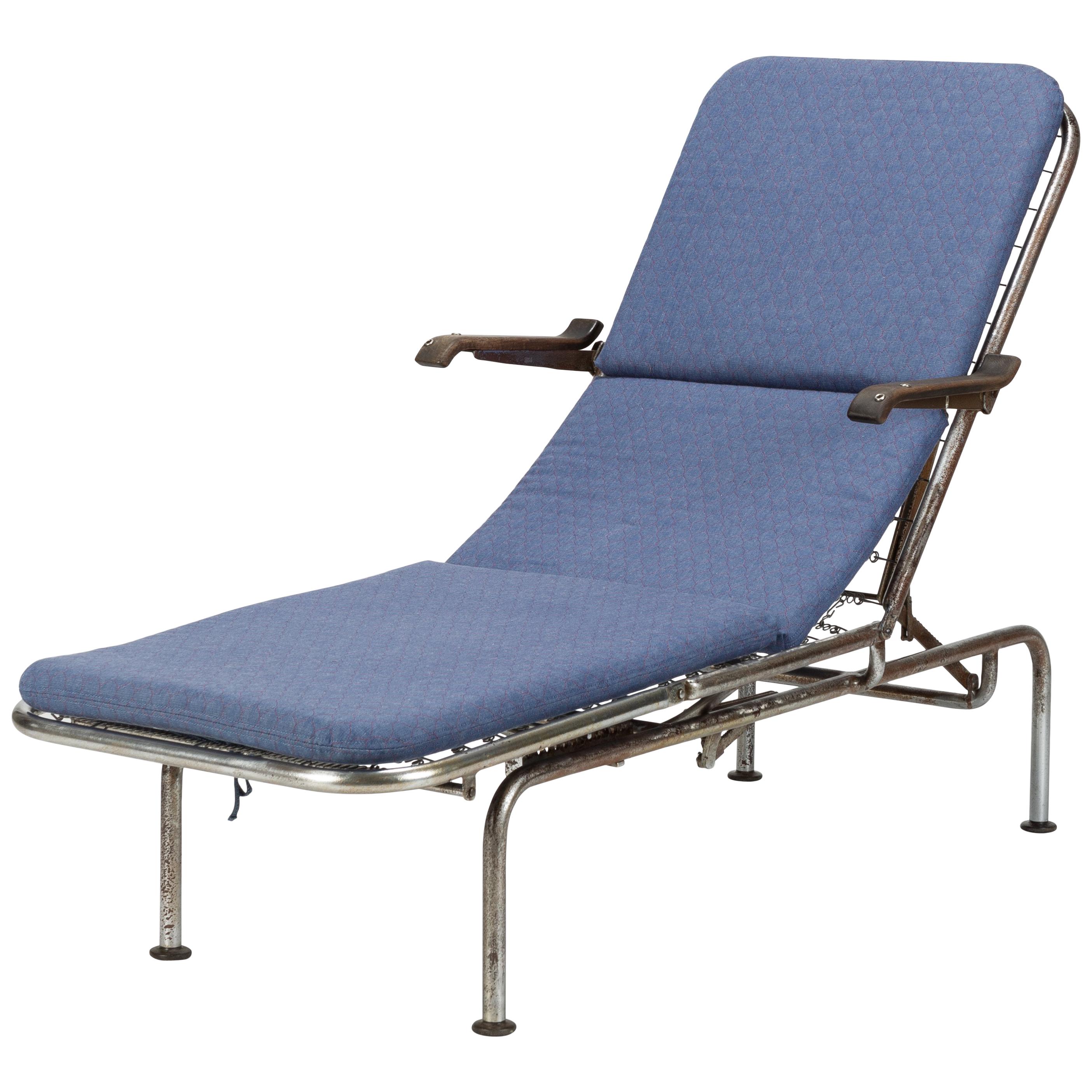 Swiss Bauhaus Lounger, 1930s all original For Sale