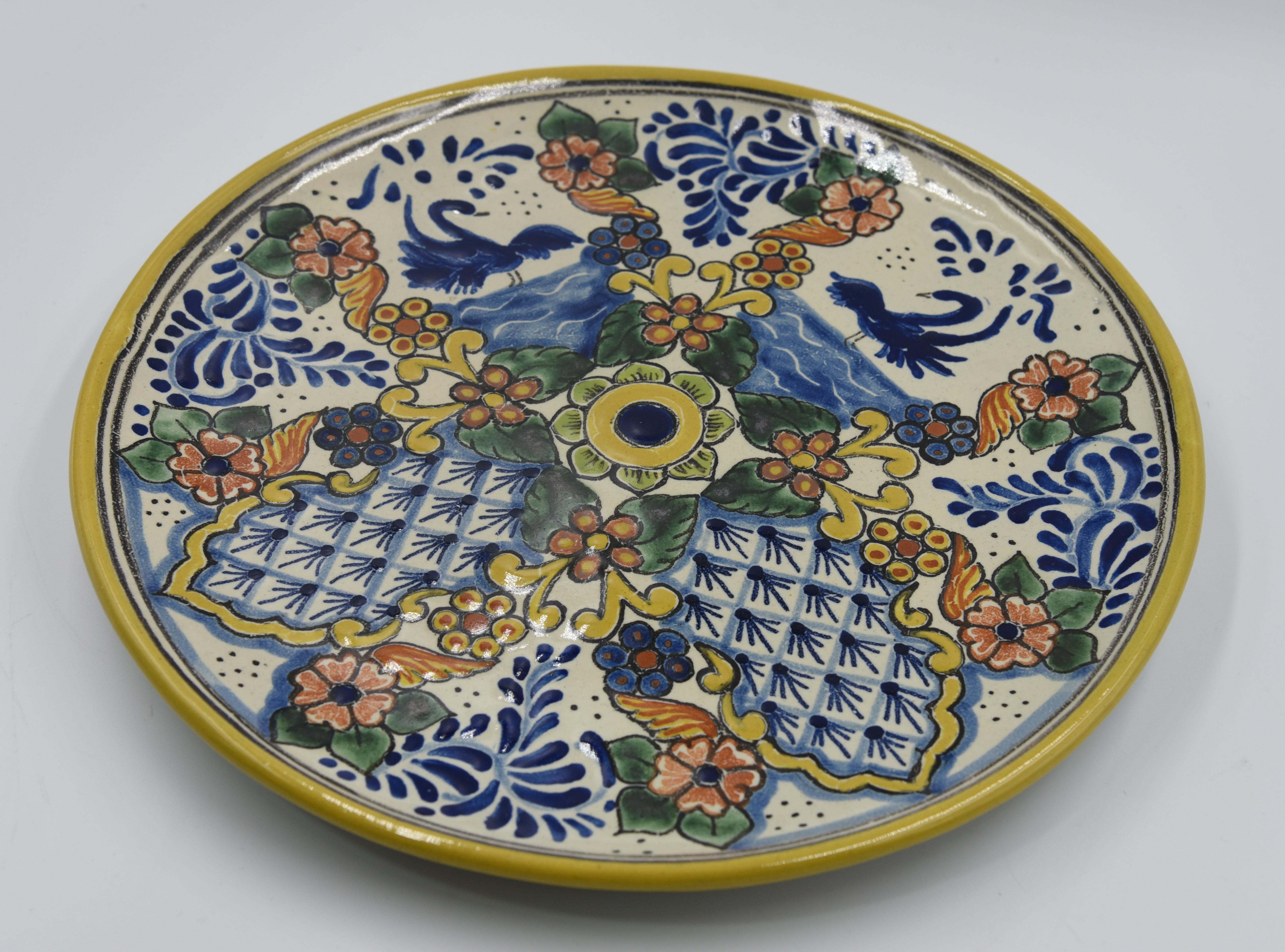 Authentic Talavera Decorative Plate Folk Art Wall Hanging Mexican Ceramic Puebla In New Condition In Queretaro, Queretaro