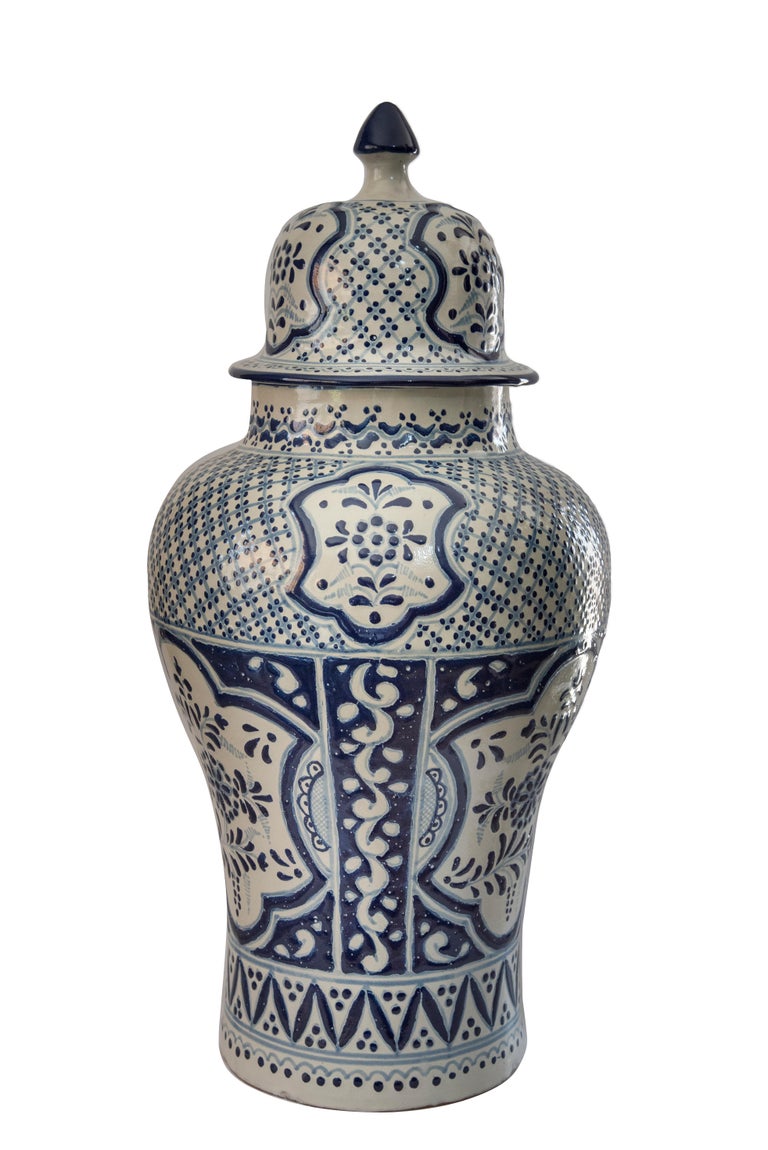 Spanish Colonial Authentic Talavera Decorative Vase Folk Art Vessel Mexican Ceramic Blue White For Sale