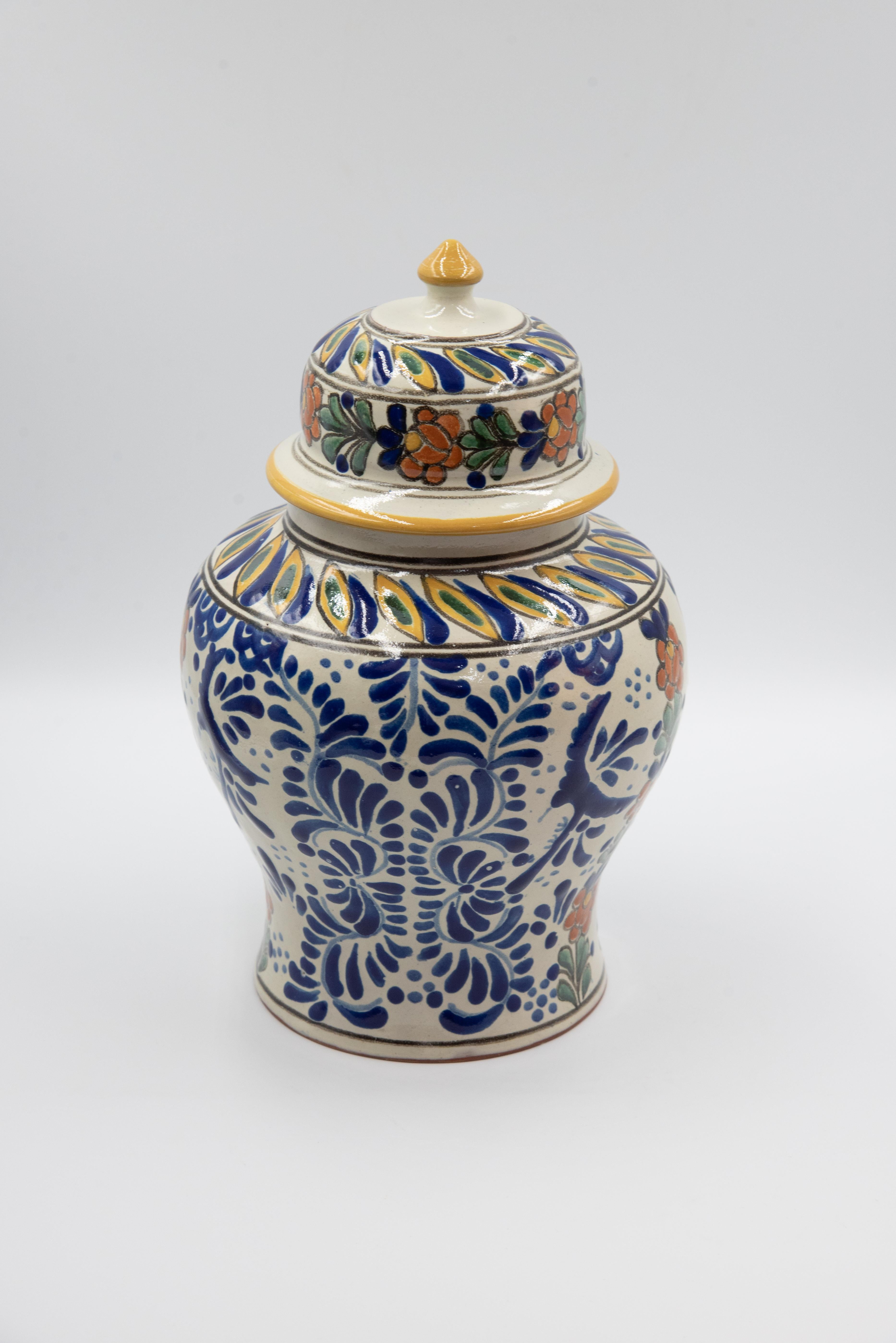 Authentic Talavera Decorative Vase Folk Art Vessel Mexican Ceramic Blue White In New Condition In Queretaro, Queretaro