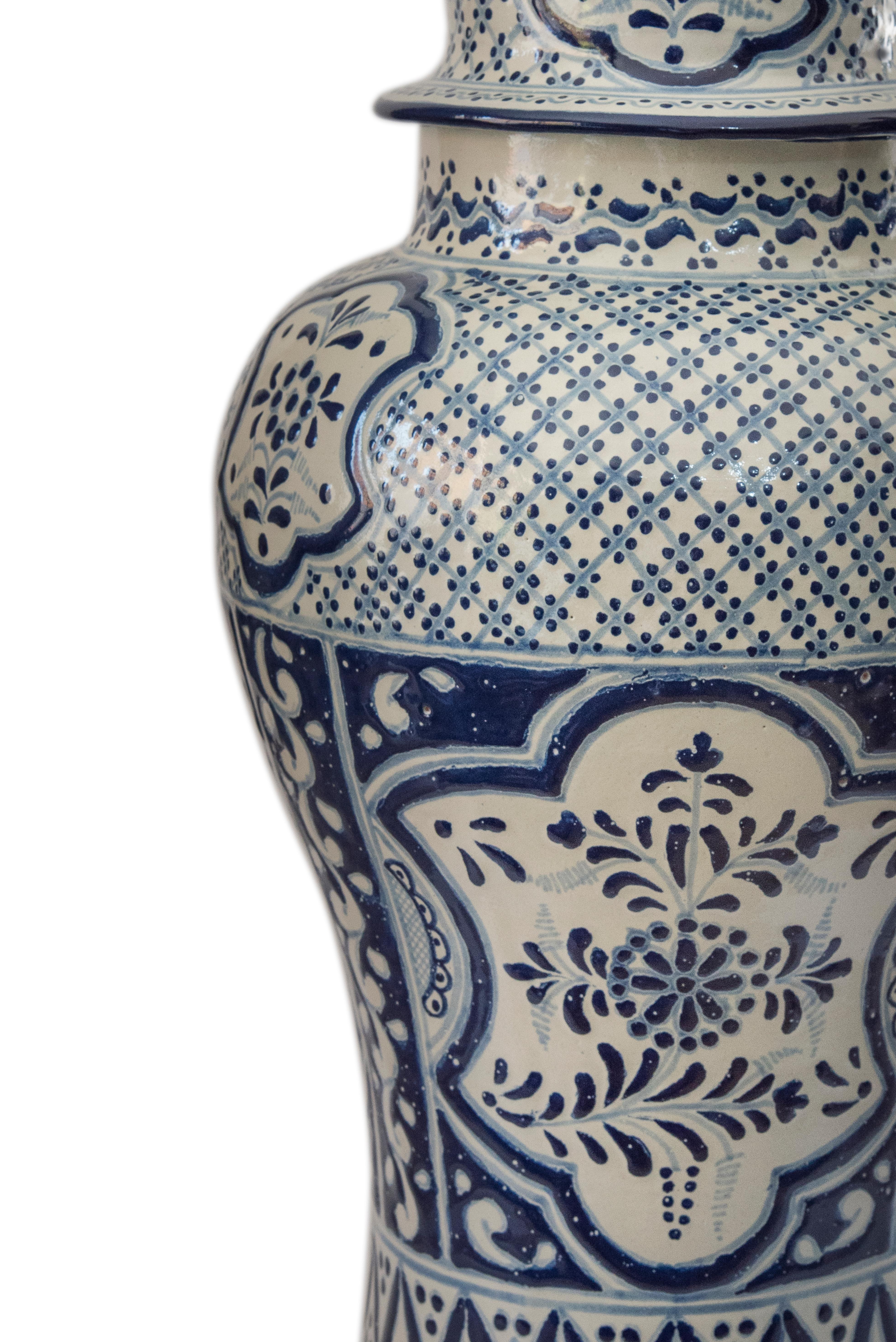 Spanish Colonial Authentic Talavera Decorative Vase Folk Art Vessel Mexican Ceramic Blue White For Sale