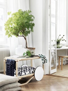 Carrito de Té Auténtico 901 de Abedul de Alvar Aalto y Artek