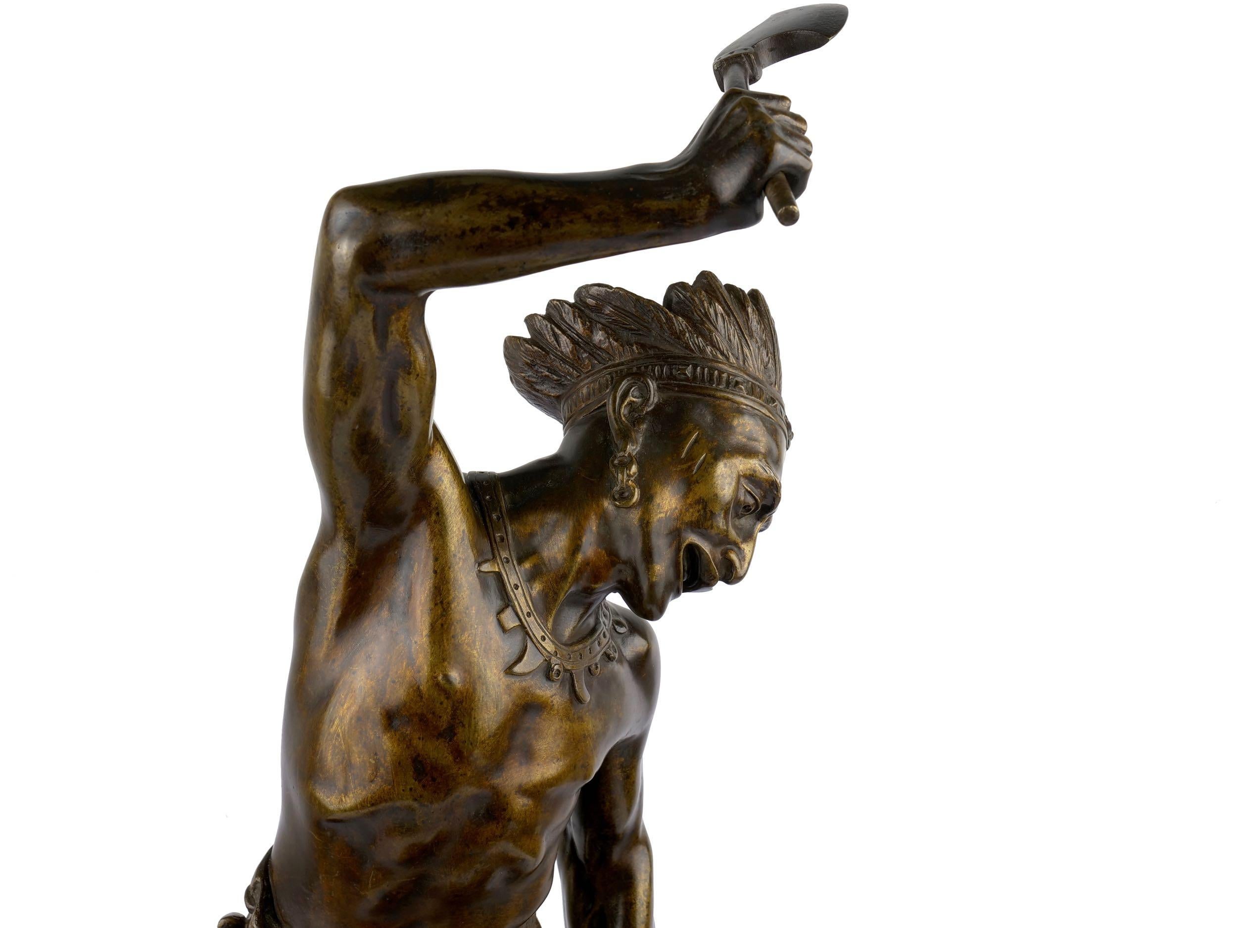 Authentique sculpture française en bronze de Thomas Cartier représentant un guerrier indien et un lynx 1