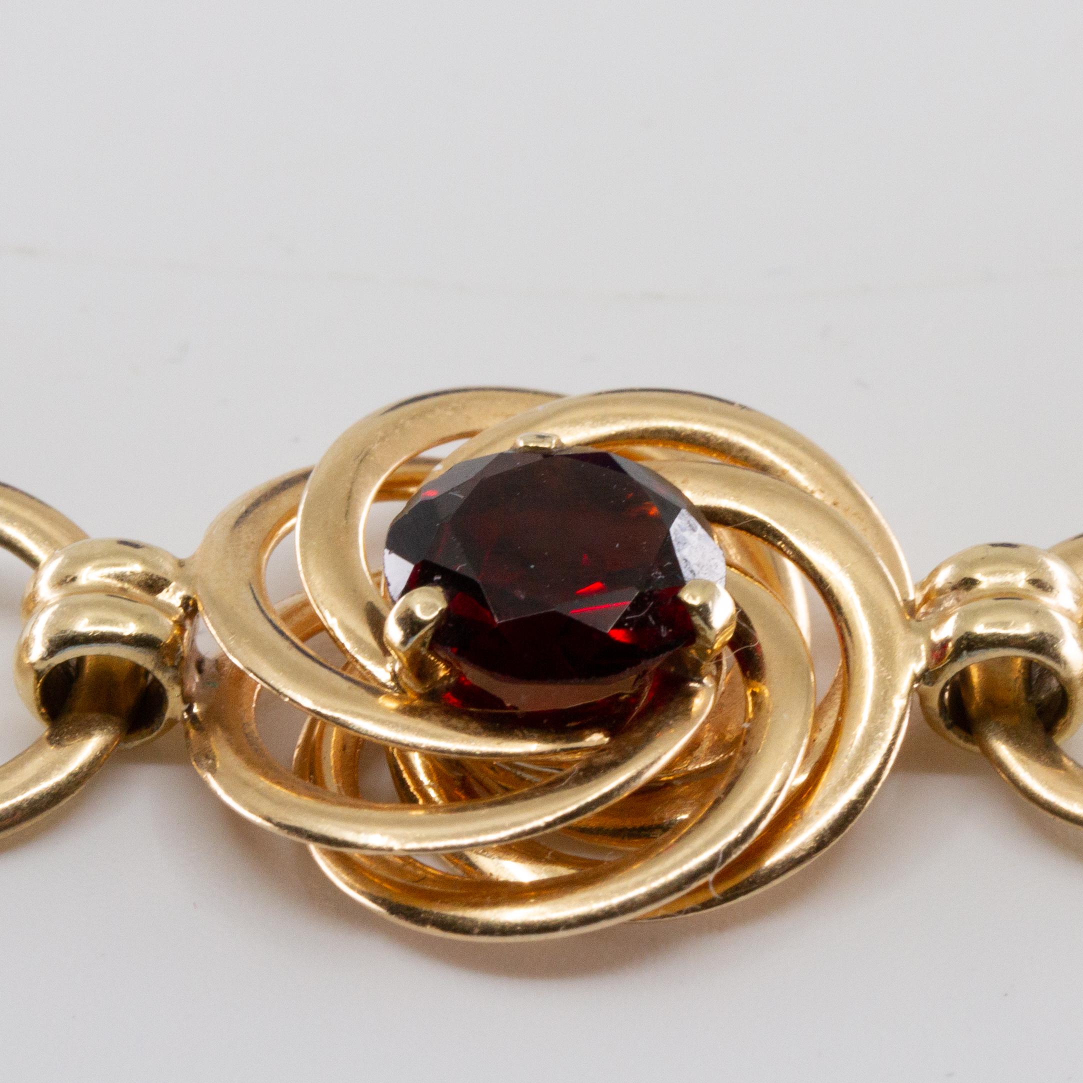 Authentic Tiffany and Co. 14kt Gold and Garnet Necklace, Circa 1960 In Good Condition In Kingston, NY