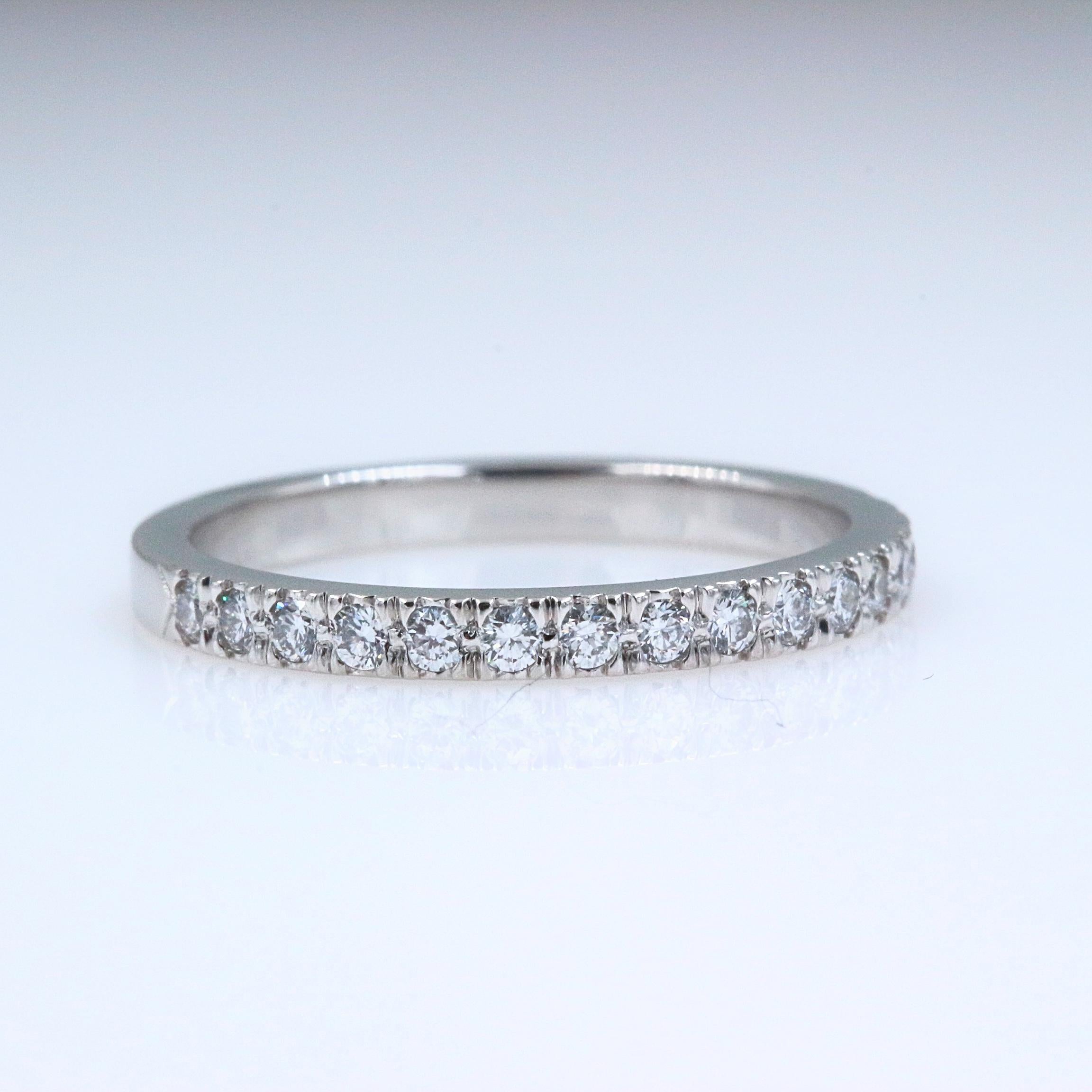 Authentische Tiffany & Co. Platin-Diamant-Hochzeitsring 0,23 Karat 6