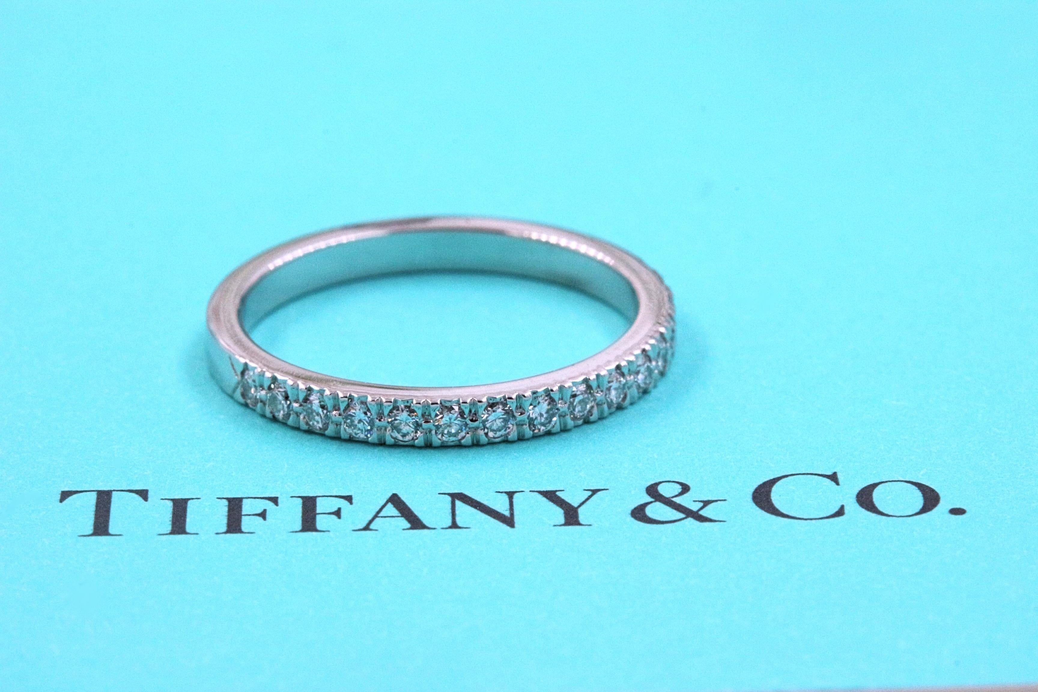 Authentische Tiffany & Co. Platin-Diamant-Hochzeitsring 0,23 Karat 2