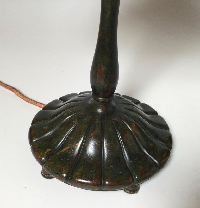 Authentic Tiffany Studios Bronze Table Desk Lamp In Good Condition For Sale In Lambertville, NJ