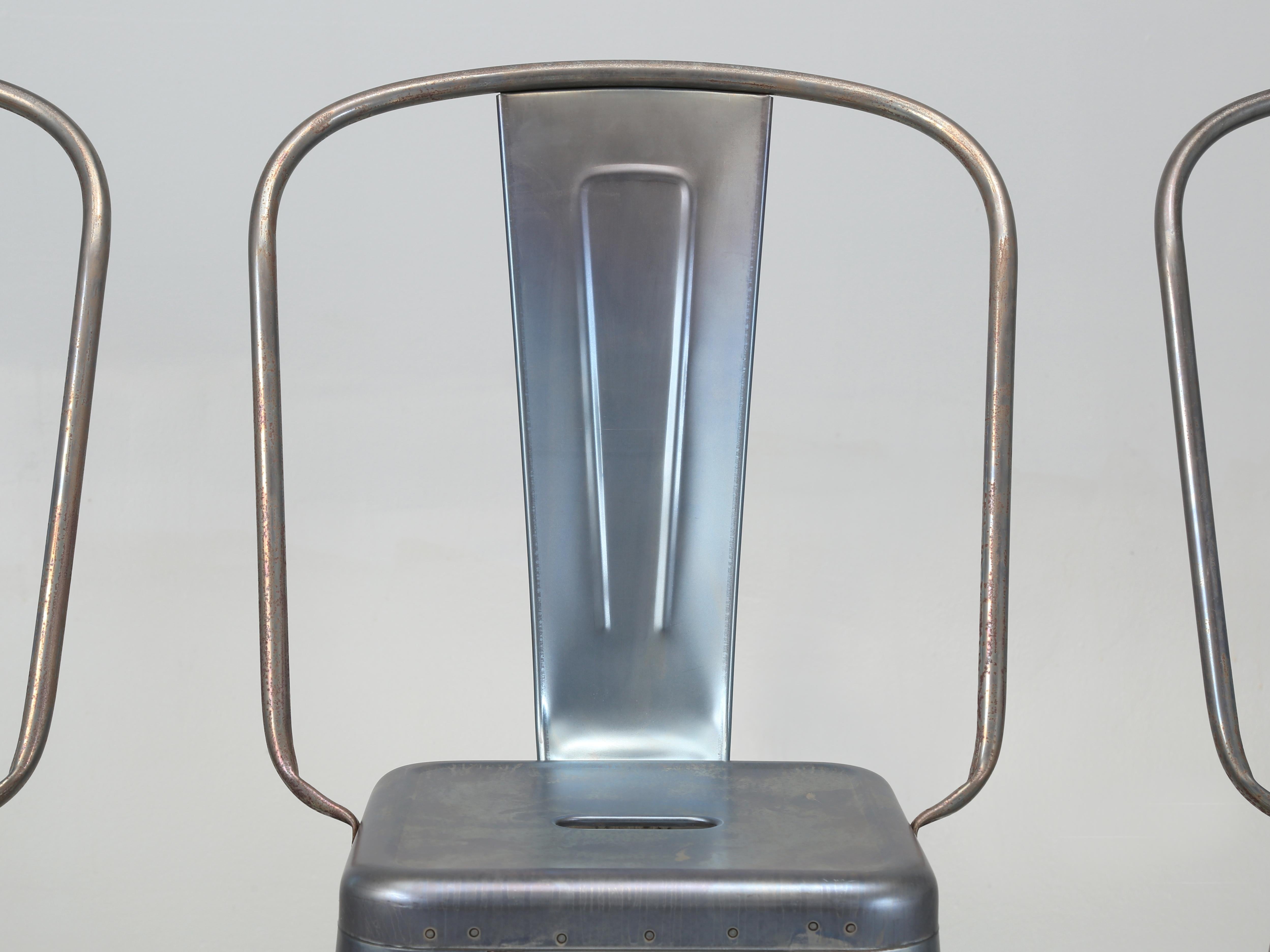 Auténtico Tolix Tabouret Azul Gris Acero Crudo Taburete Alto - Set (3) Francés en venta
