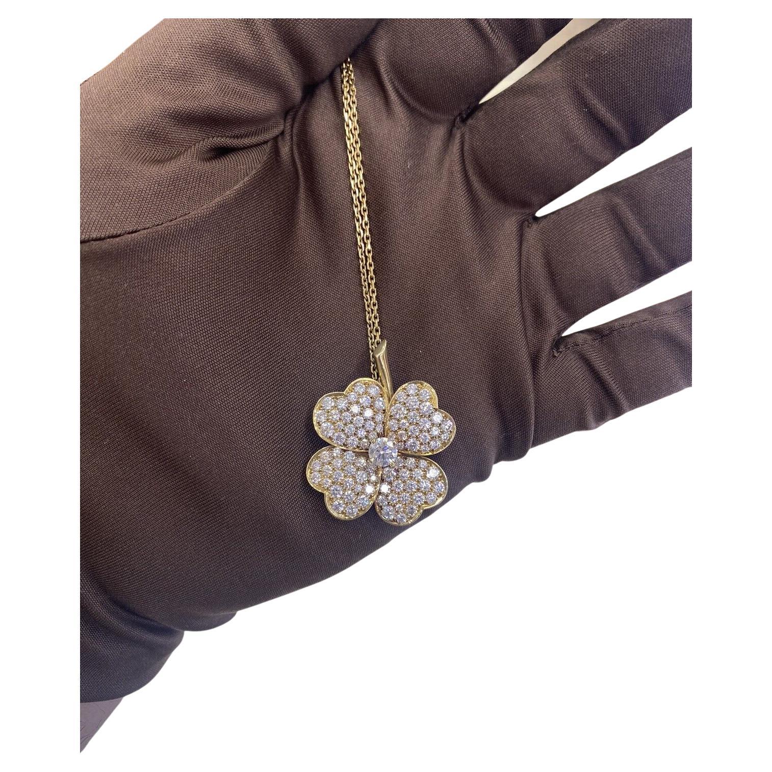 Authentic Van Cleef & Arpels Cosmos Diamond Pendant Large Model Box And Papers For Sale