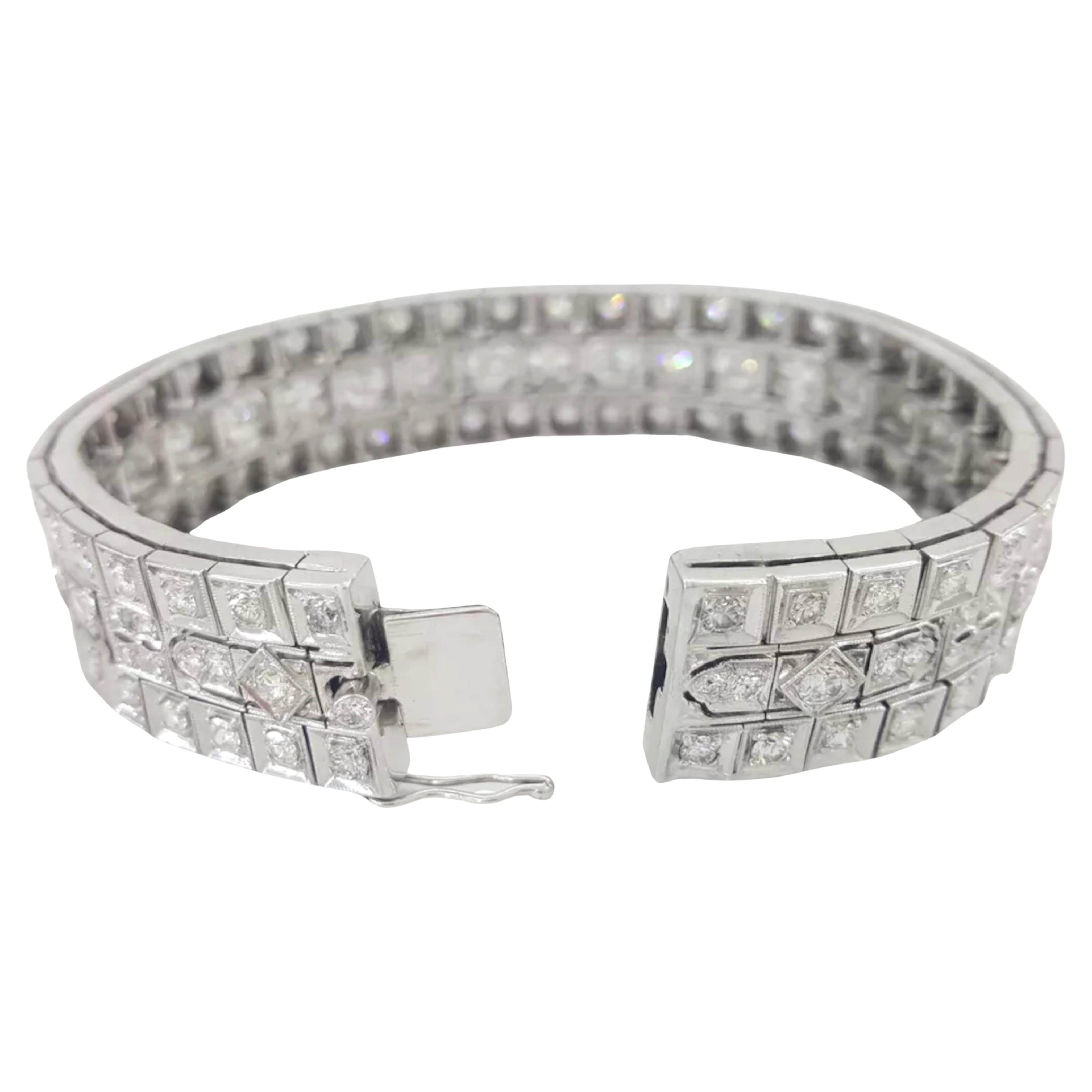 Round Cut Authentic Vintage 1940 6t. Old Transitional Diamond Platinum Gold Bracelet For Sale