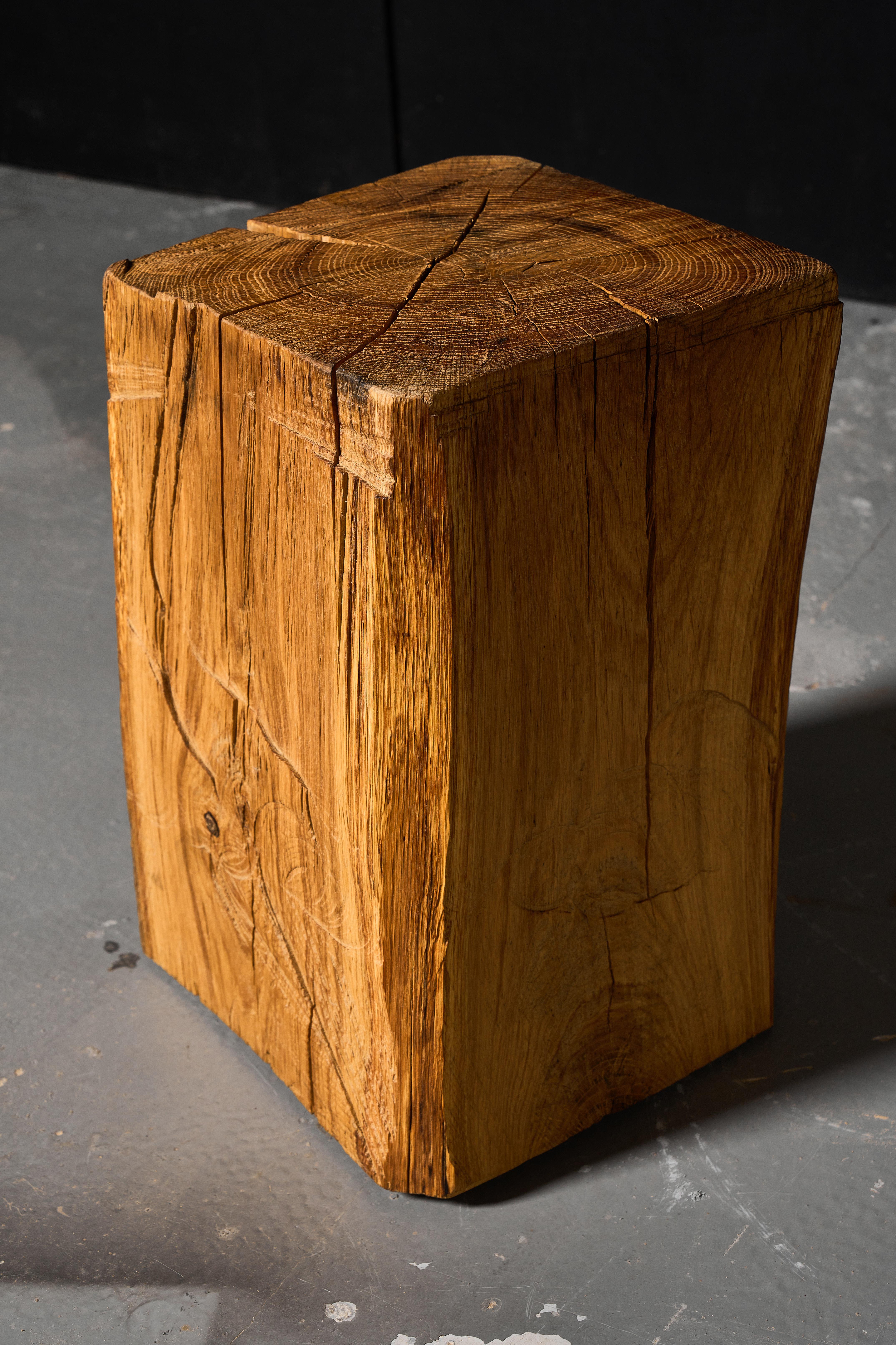 Authentic Vintage Brutalist Style Sculpted Side Table in Solid Oak For Sale 3